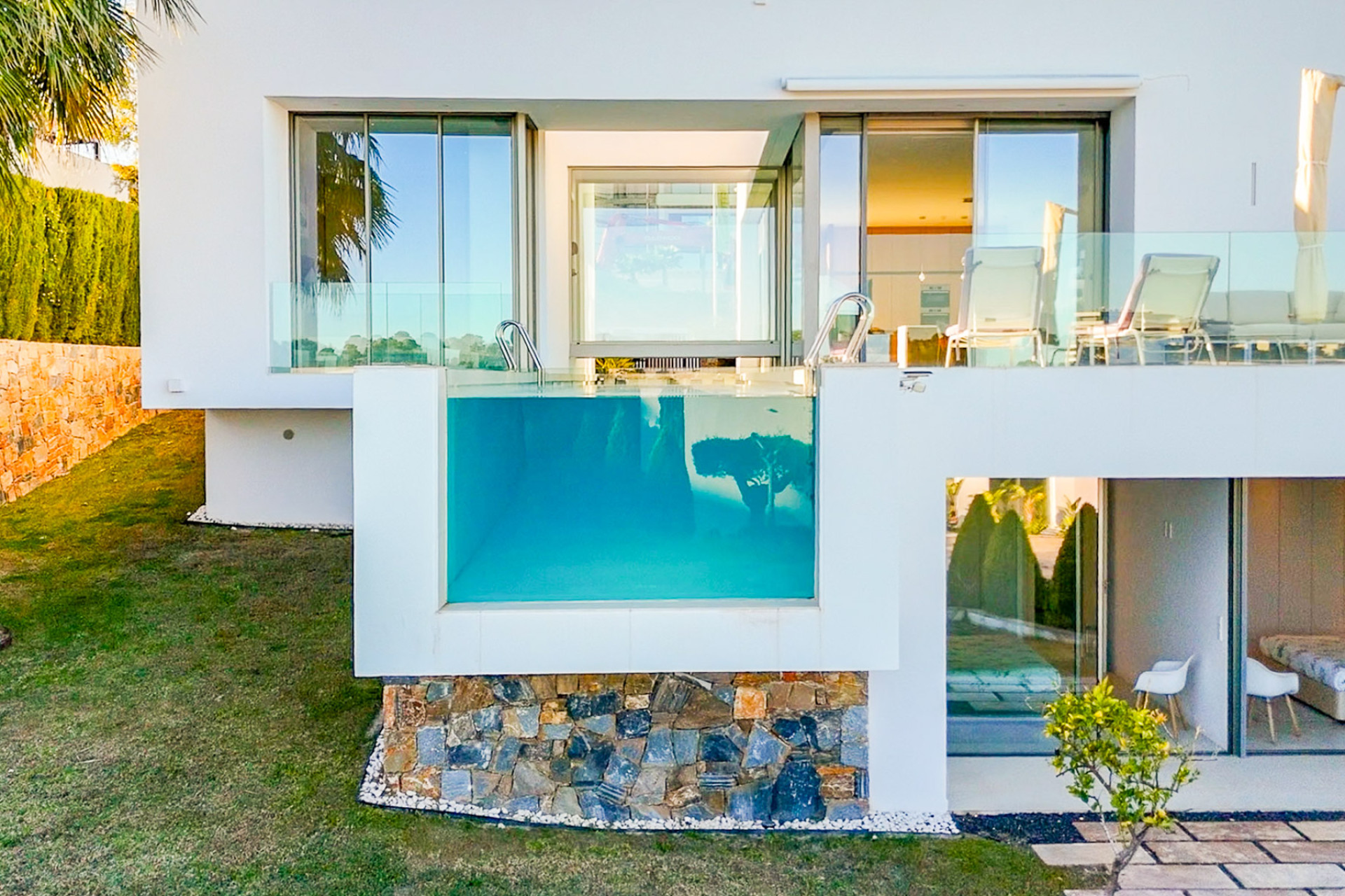 Resale - Villa - Orihuela Costa - Las Colinas Golf