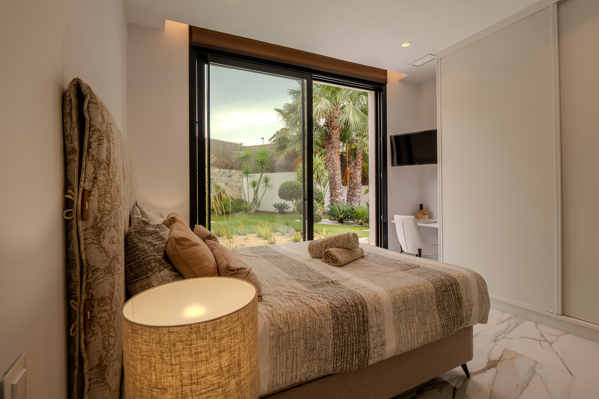 Resale - Villa - Orihuela Costa - Las Colinas Golf