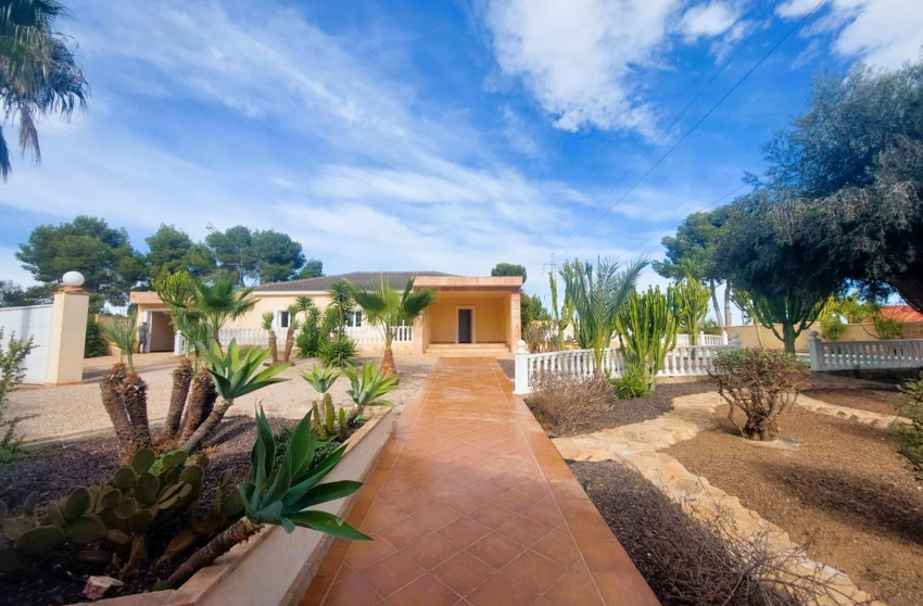 Resale - Villa - Orihuela Costa - Las Filipinas