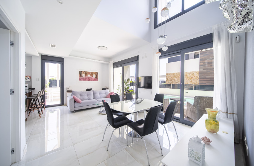 Resale - Villa - Orihuela Costa - Lomas de Cabo Roig