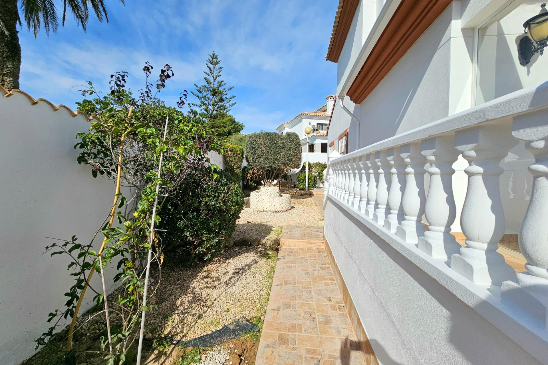 Resale - Villa - Orihuela Costa - Lomas de Campoamor-Las Ramblas