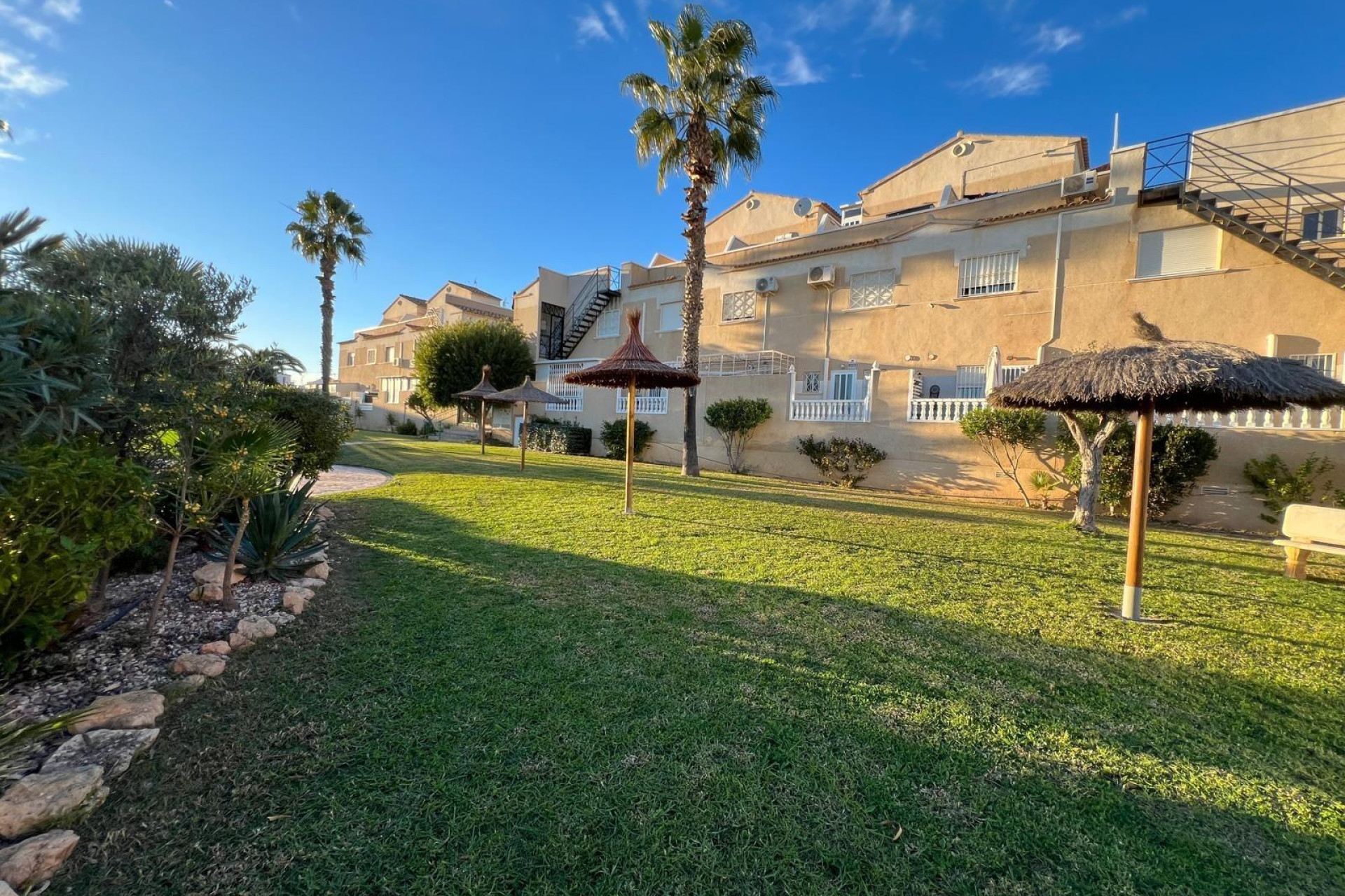 Resale - Villa - Orihuela Costa - Los Almendros-La Florida