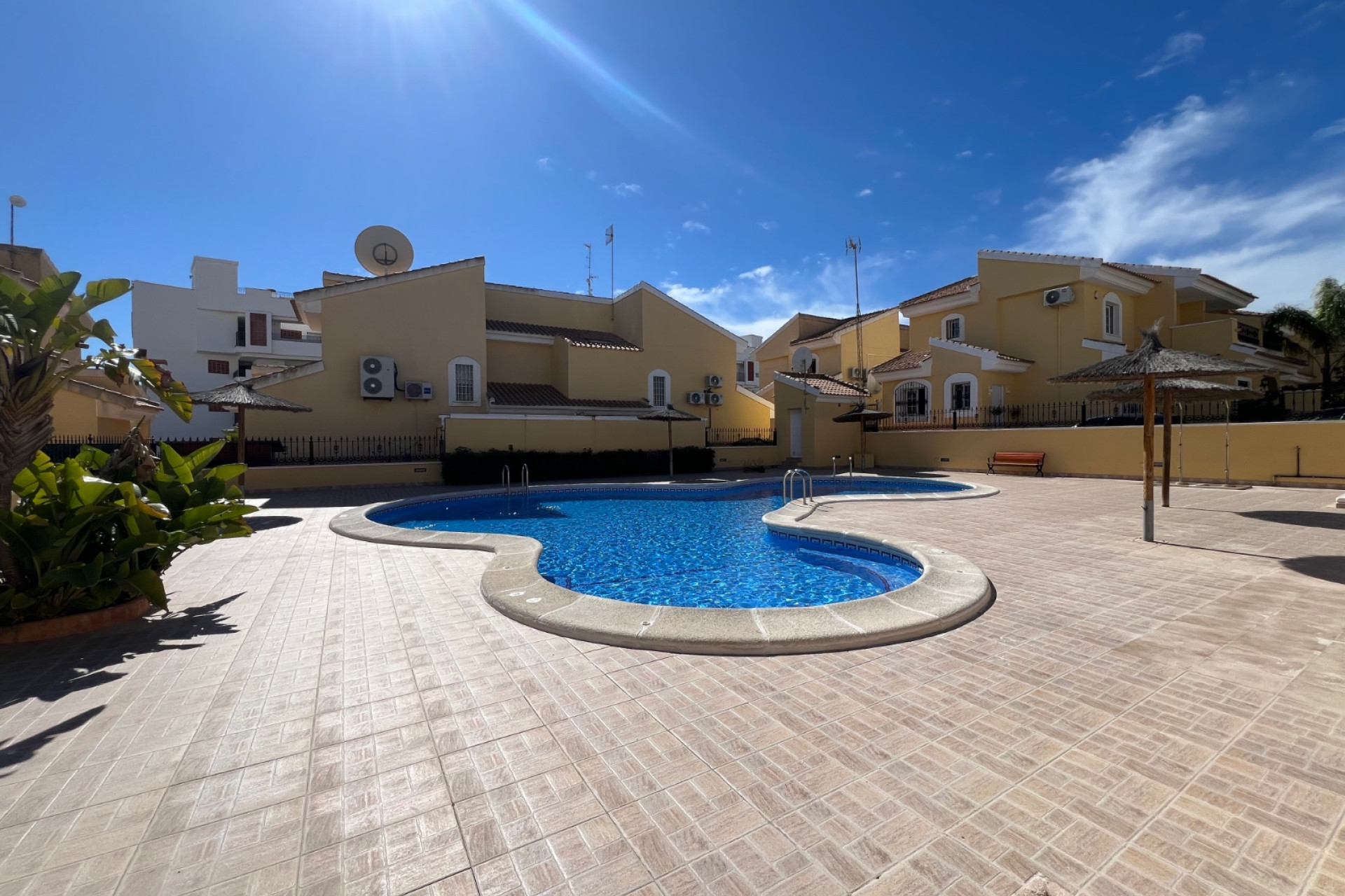 Resale - Villa - Orihuela Costa - Los Dolses