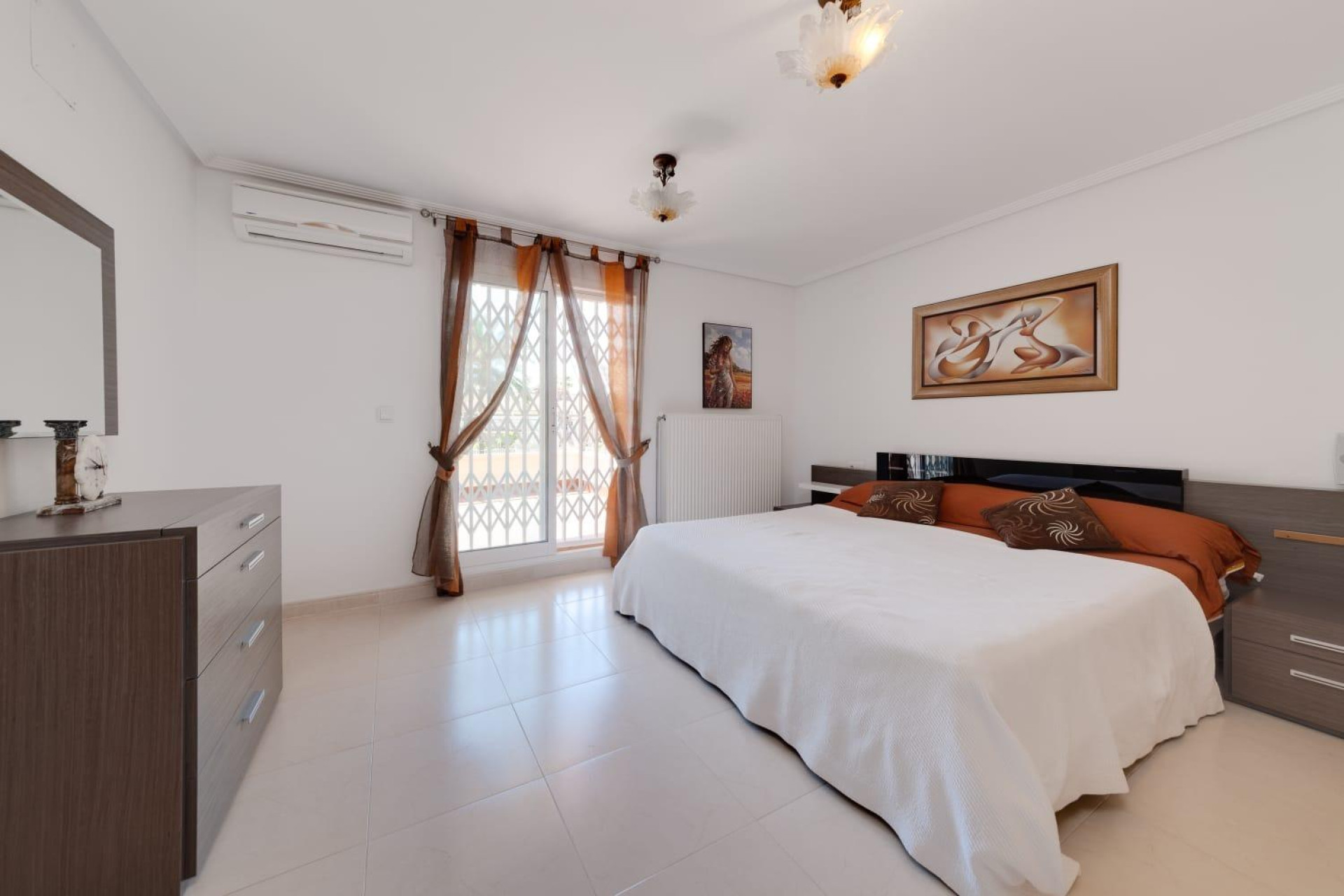 Resale - Villa - Orihuela Costa - Punta Prima