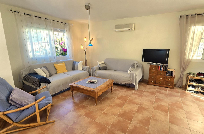 Resale - Villa - Orihuela Costa - Villamartín-Las Filipinas