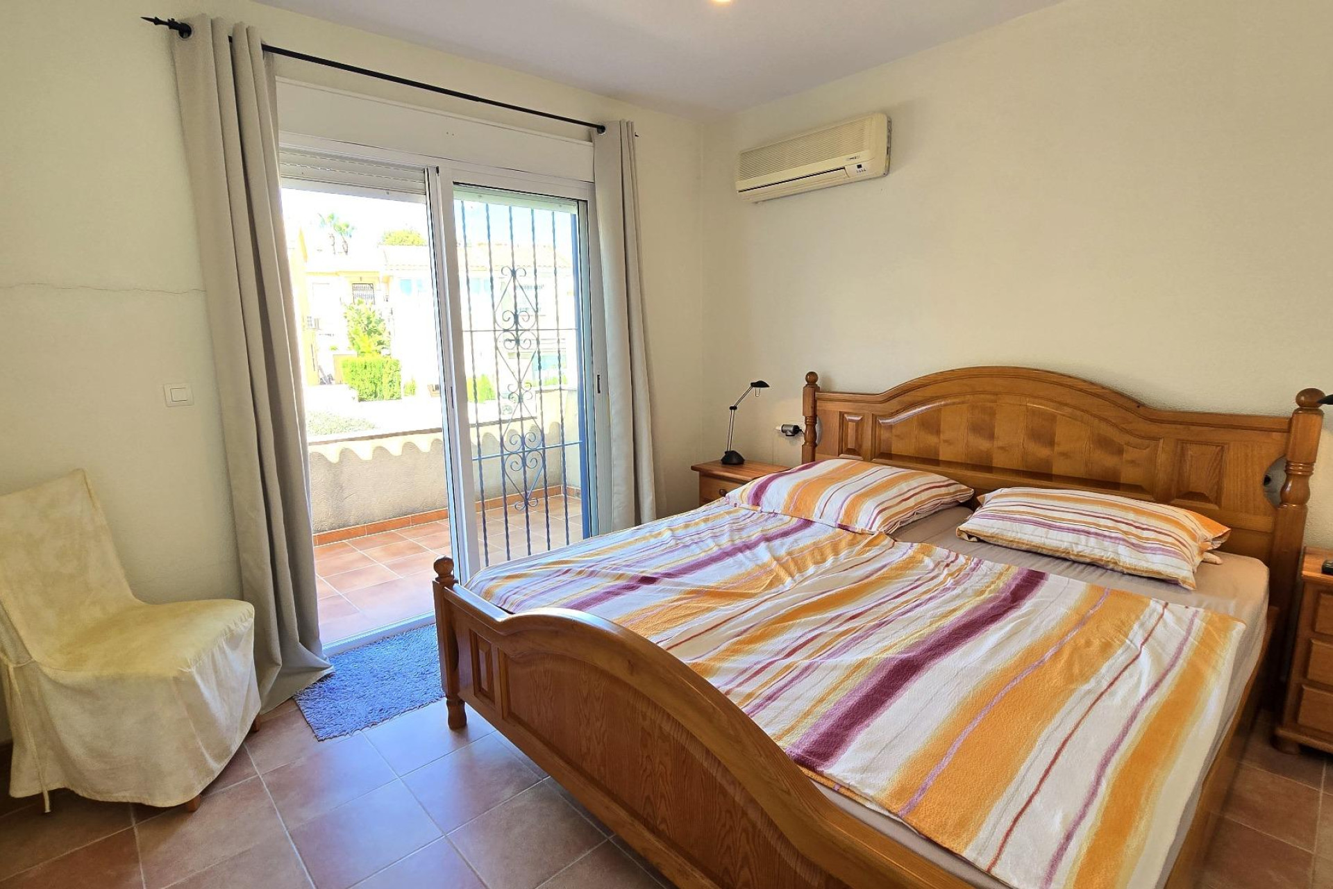 Resale - Villa - Orihuela Costa - Villamartín-Las Filipinas