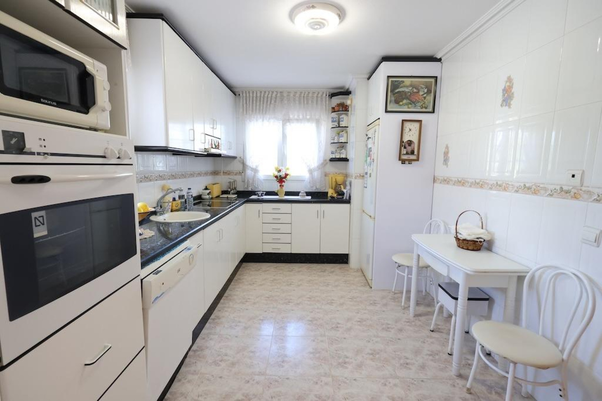 Resale - Villa - Orihuela Costa - Villamartín-Las Filipinas