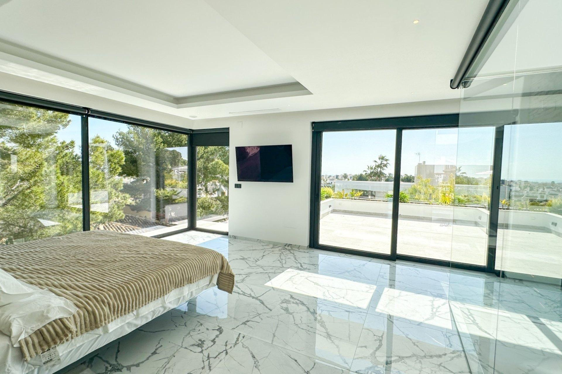 Resale - Villa - Orihuela Costa - Villamartín-Las Filipinas