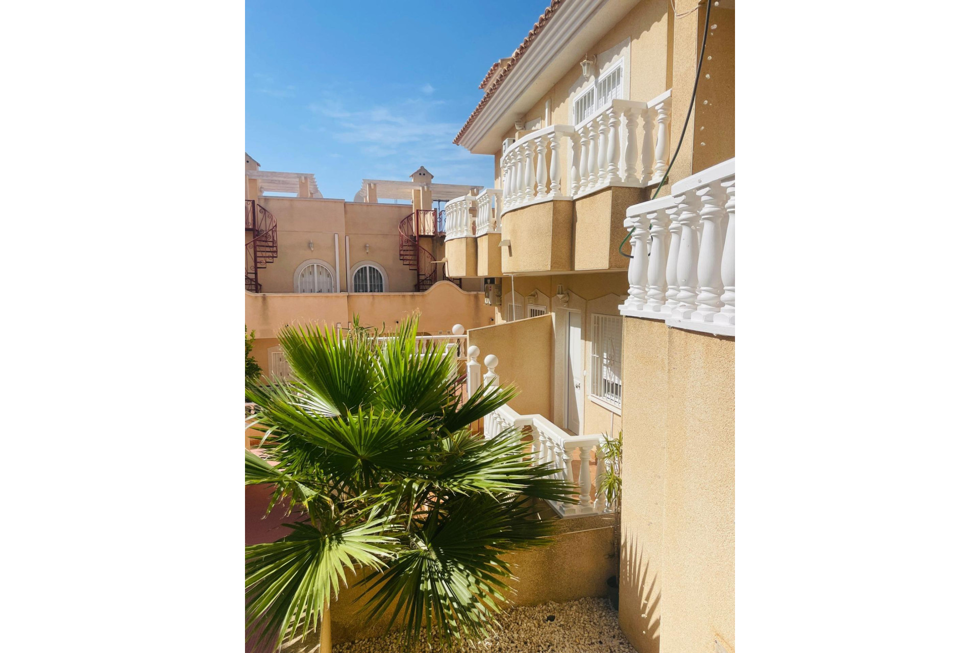 Resale - Villa - Orihuela Costa - Villamartín-Las Filipinas