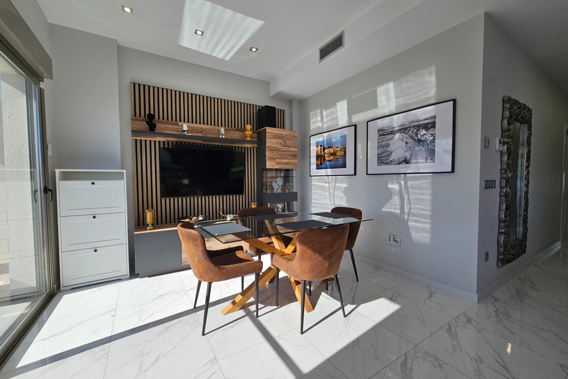 Resale - Villa - Orihuela Costa - Villamartin