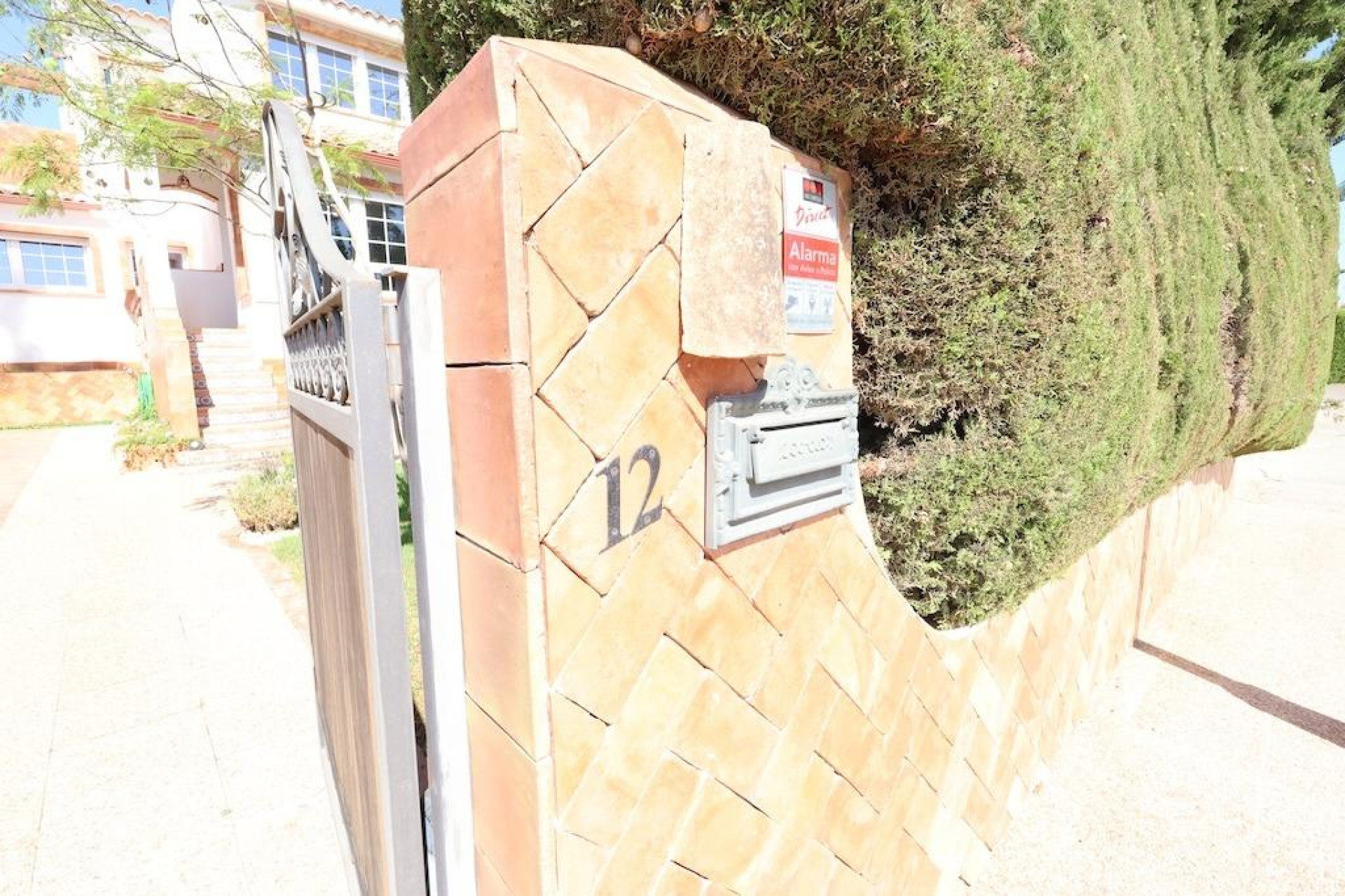 Resale - Villa - Orihuela Costa - Villamartin