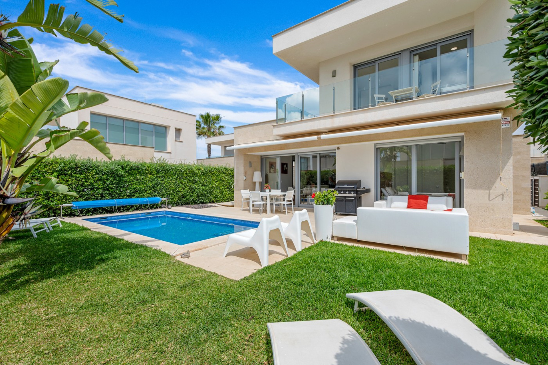 Resale - Villa - Orihuela Costa - Vistabella Golf