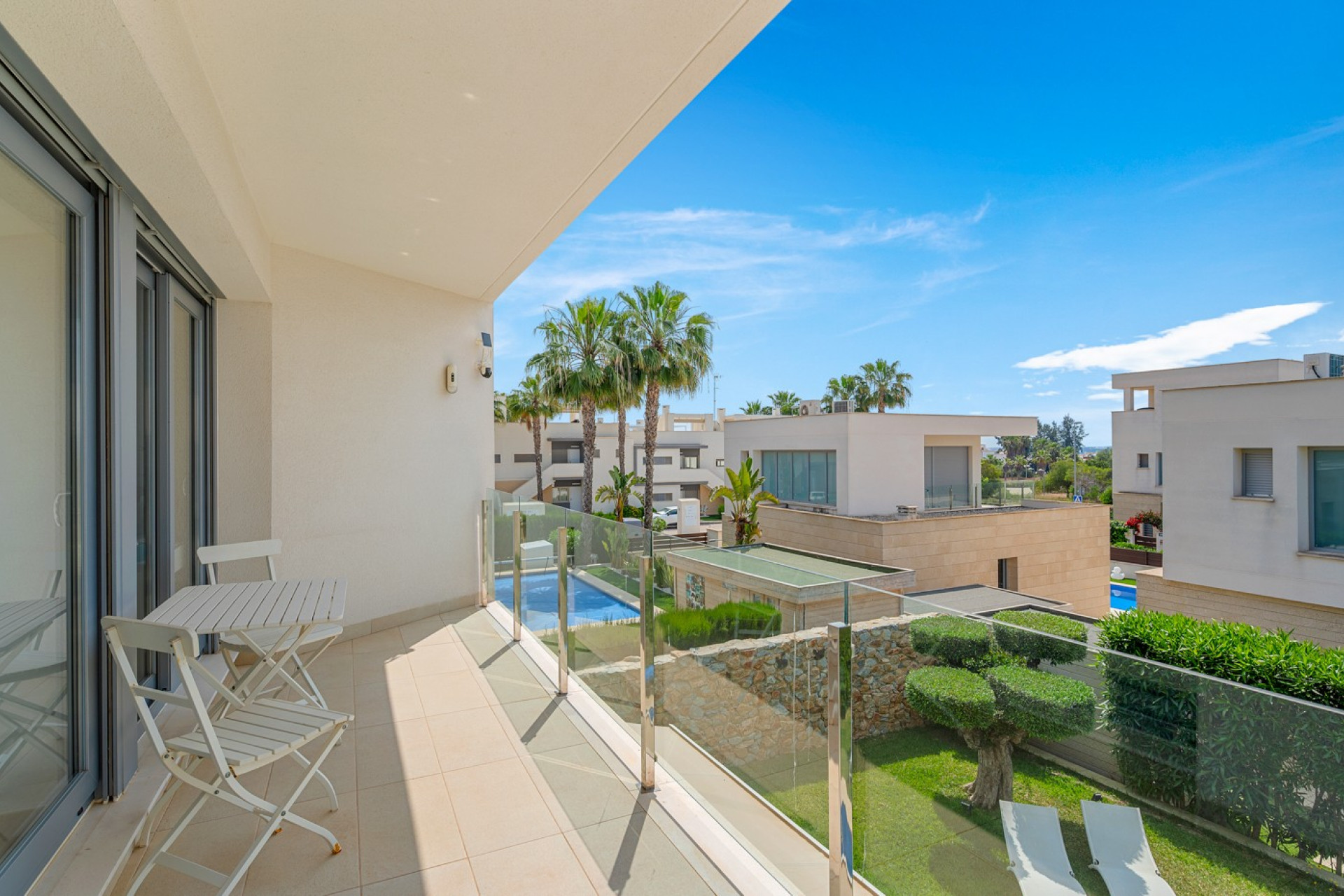 Resale - Villa - Orihuela Costa - Vistabella Golf
