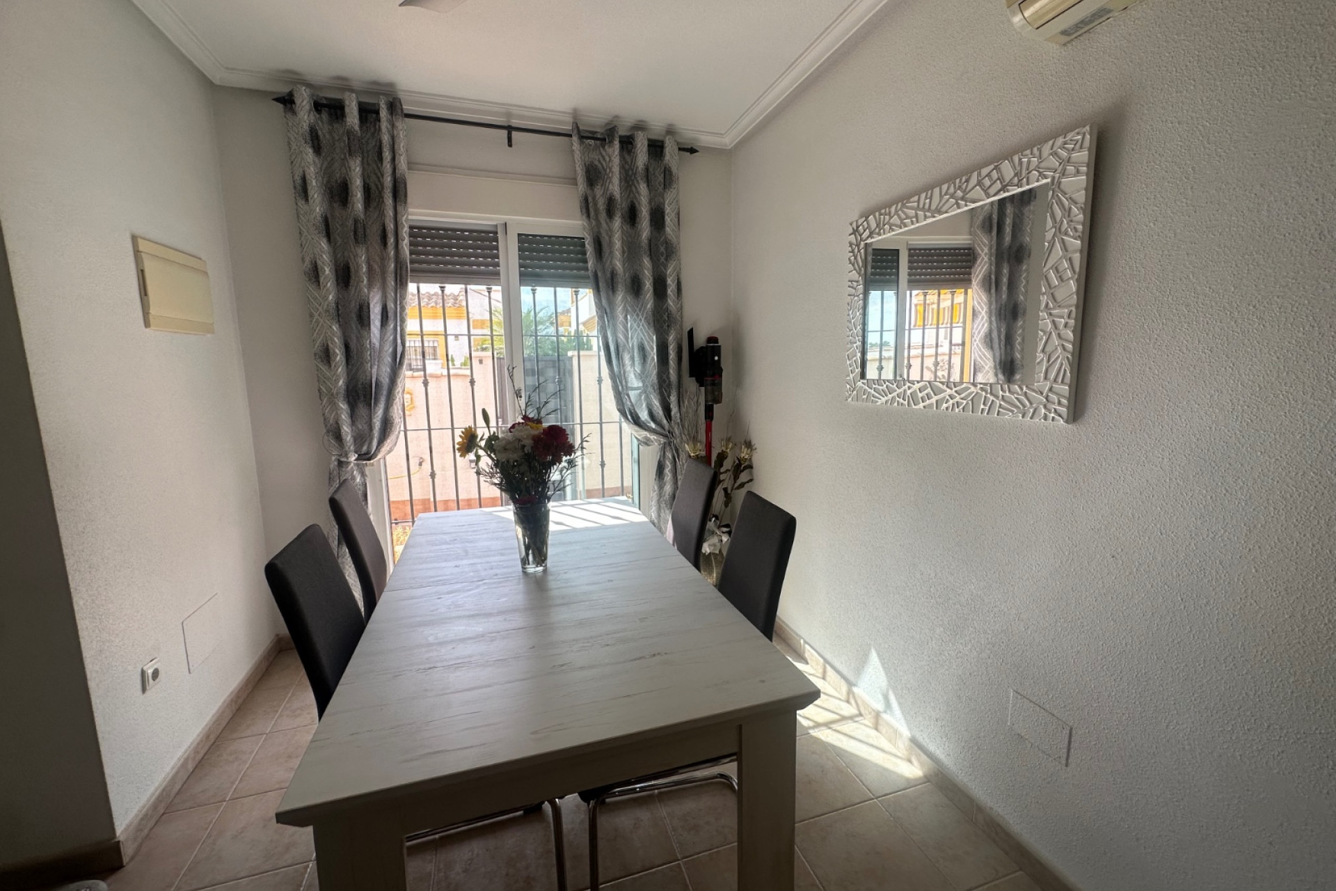 Resale - Villa - Orihuela - Entre Naranjos Vistabella