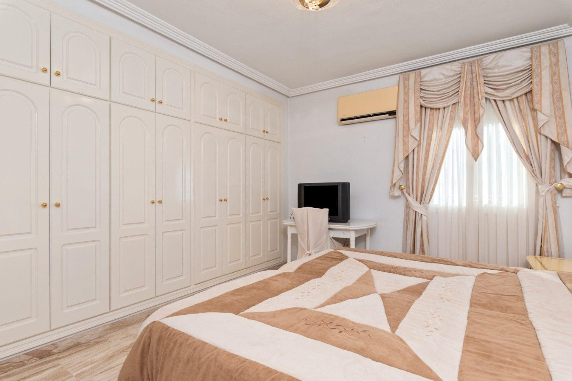 Resale - Villa - Rojales - Centro de la Ciudad Quesada