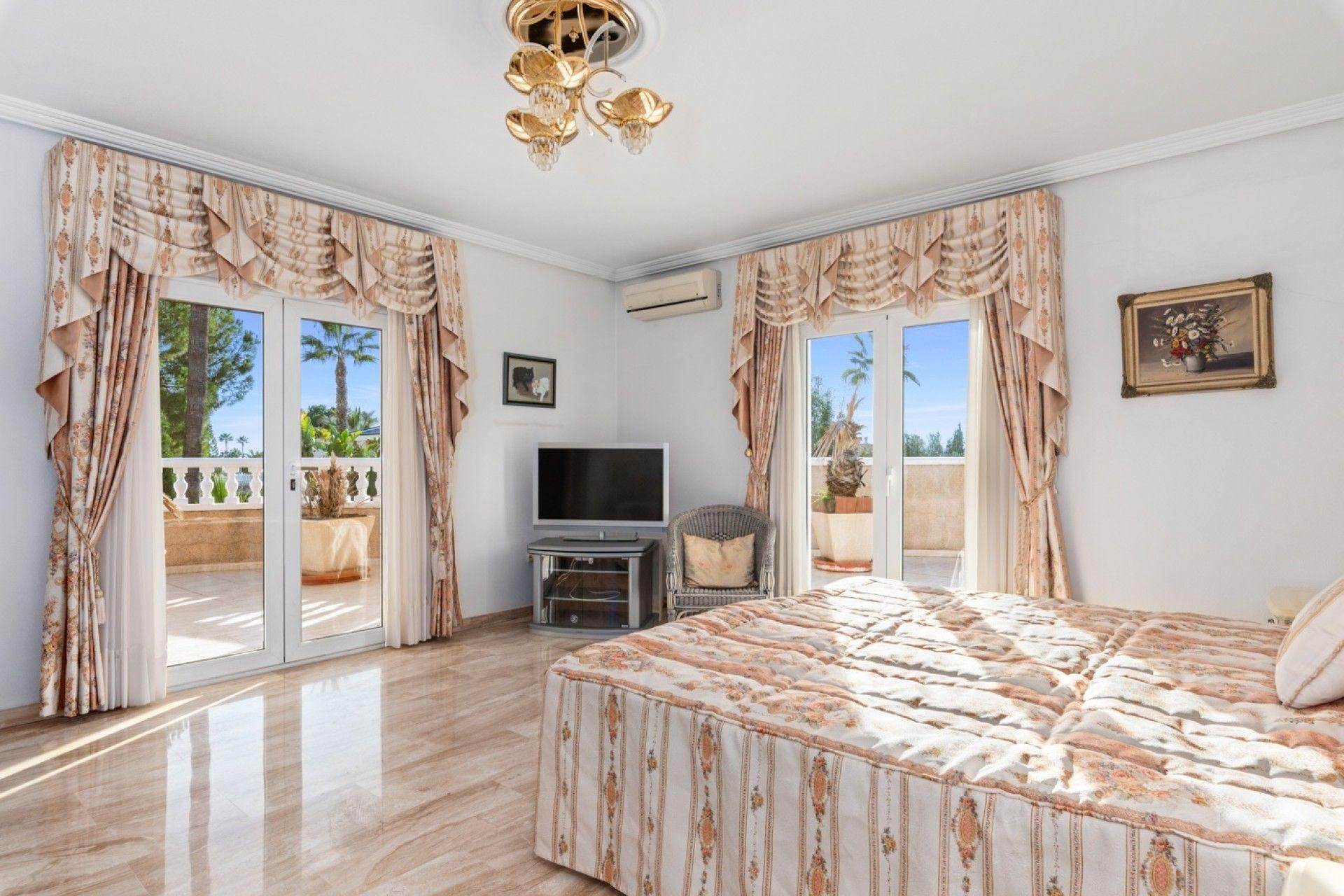 Resale - Villa - Rojales - Centro de la Ciudad Quesada