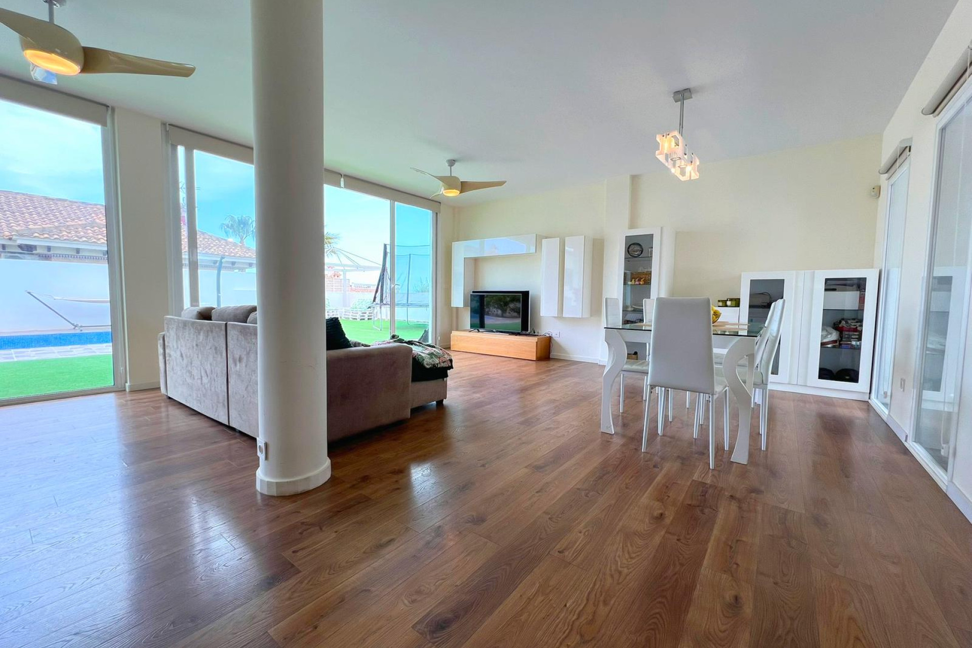 Resale - Villa - San Fulgencio