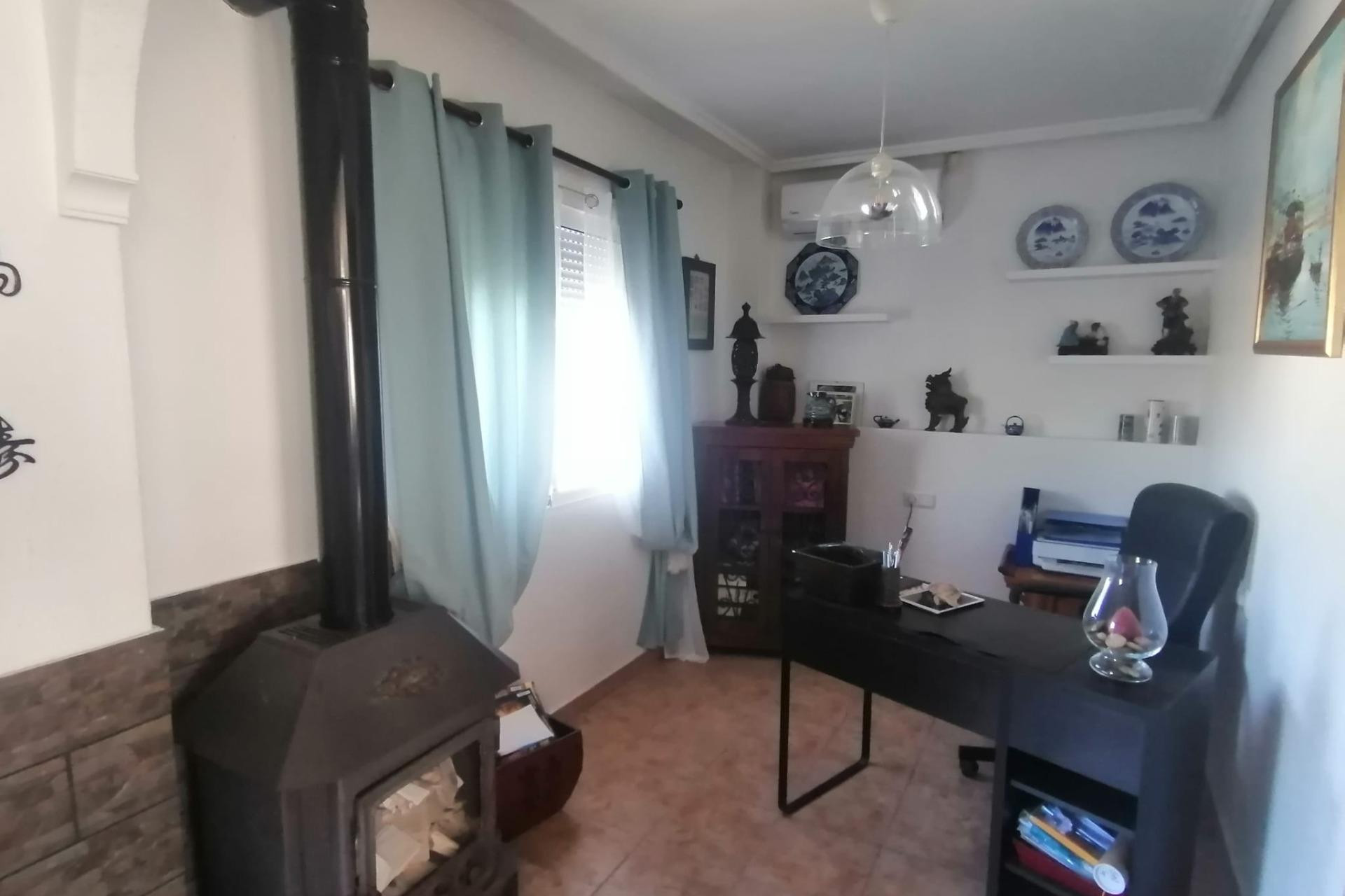 Resale - Villa - San Miguel de Salinas - Centro