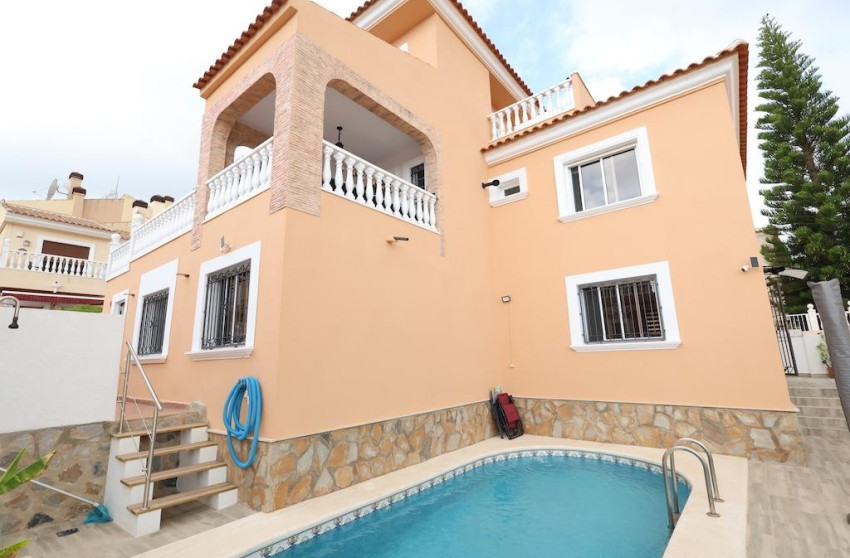 Resale - Villa - San Miguel de Salinas - Las filipinas