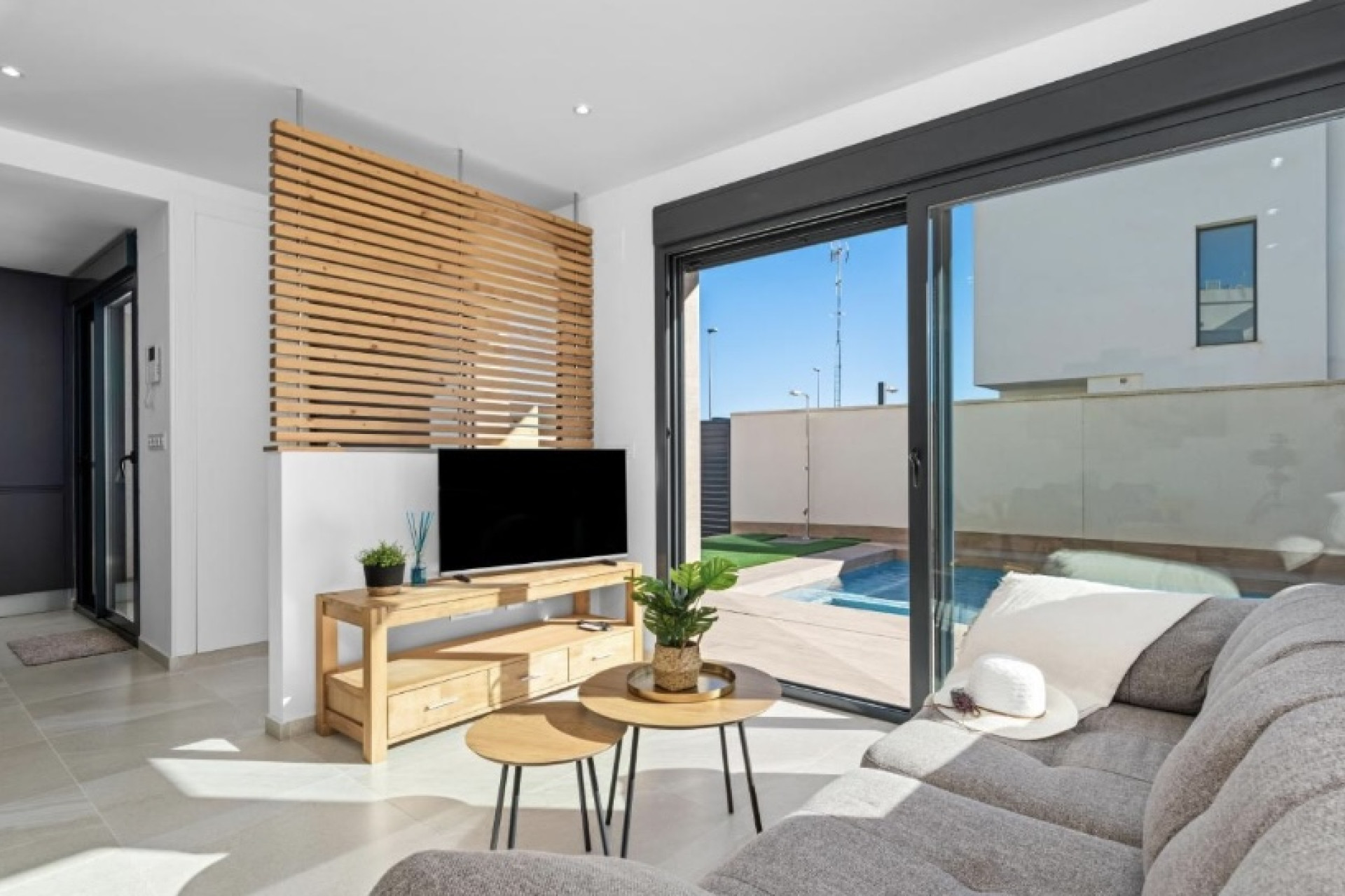 Resale - Villa - San Miguel de Salinas