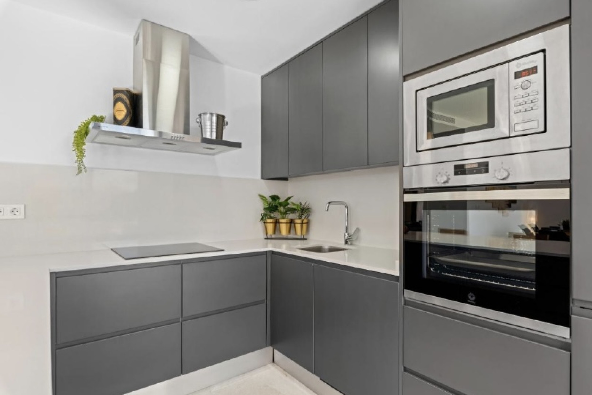 Resale - Villa - San Miguel de Salinas