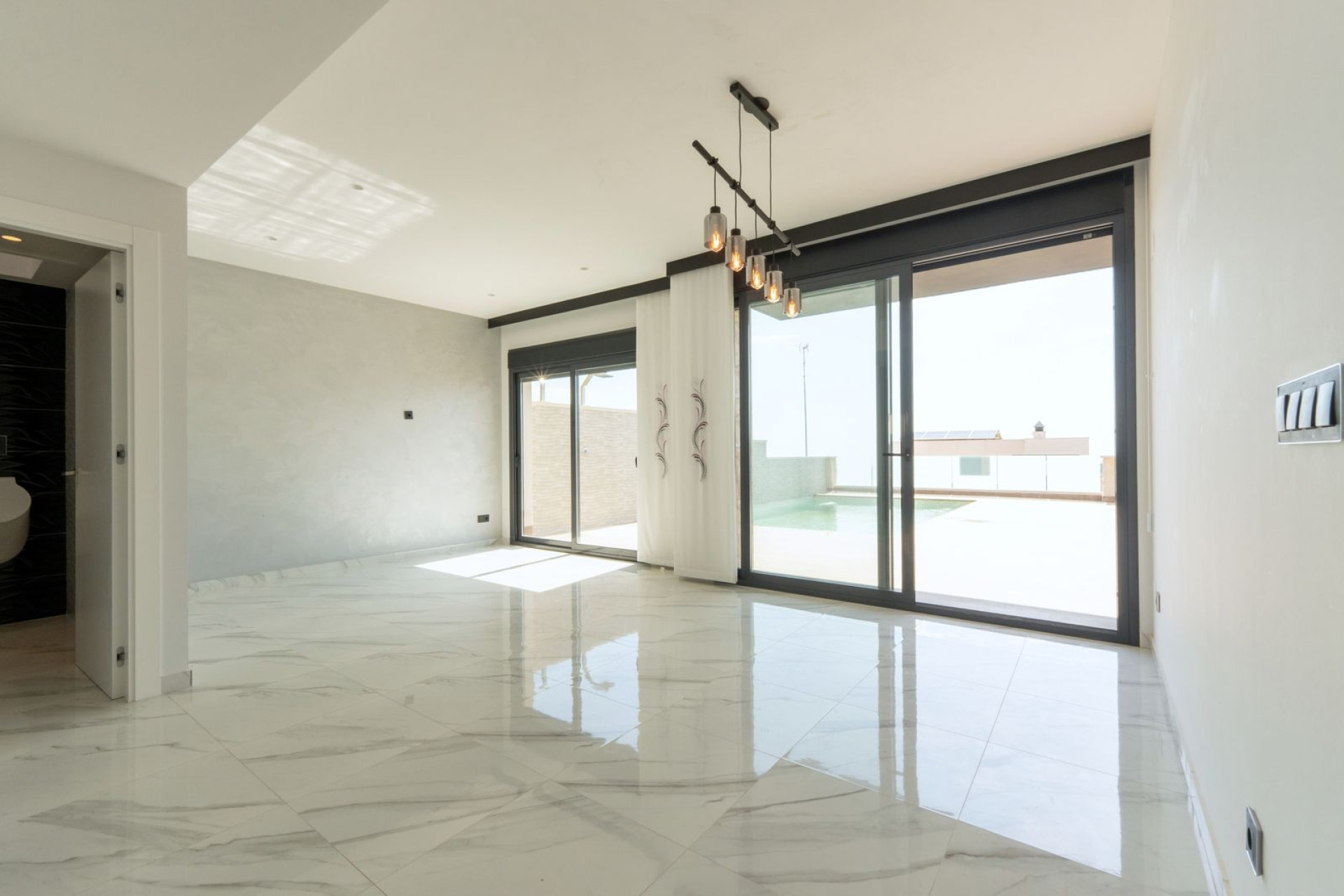 Resale - Villa - San Miguel de Salinas