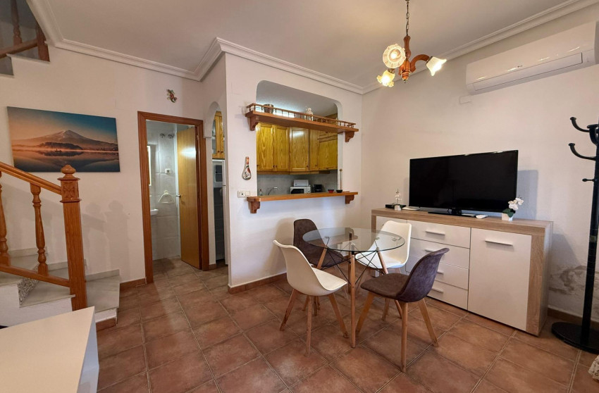 Resale - Villa - Torrevieja - Acequion