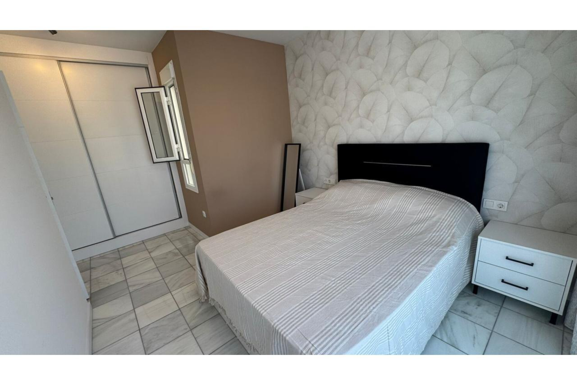 Resale - Villa - Torrevieja - Aguas nuevas 2