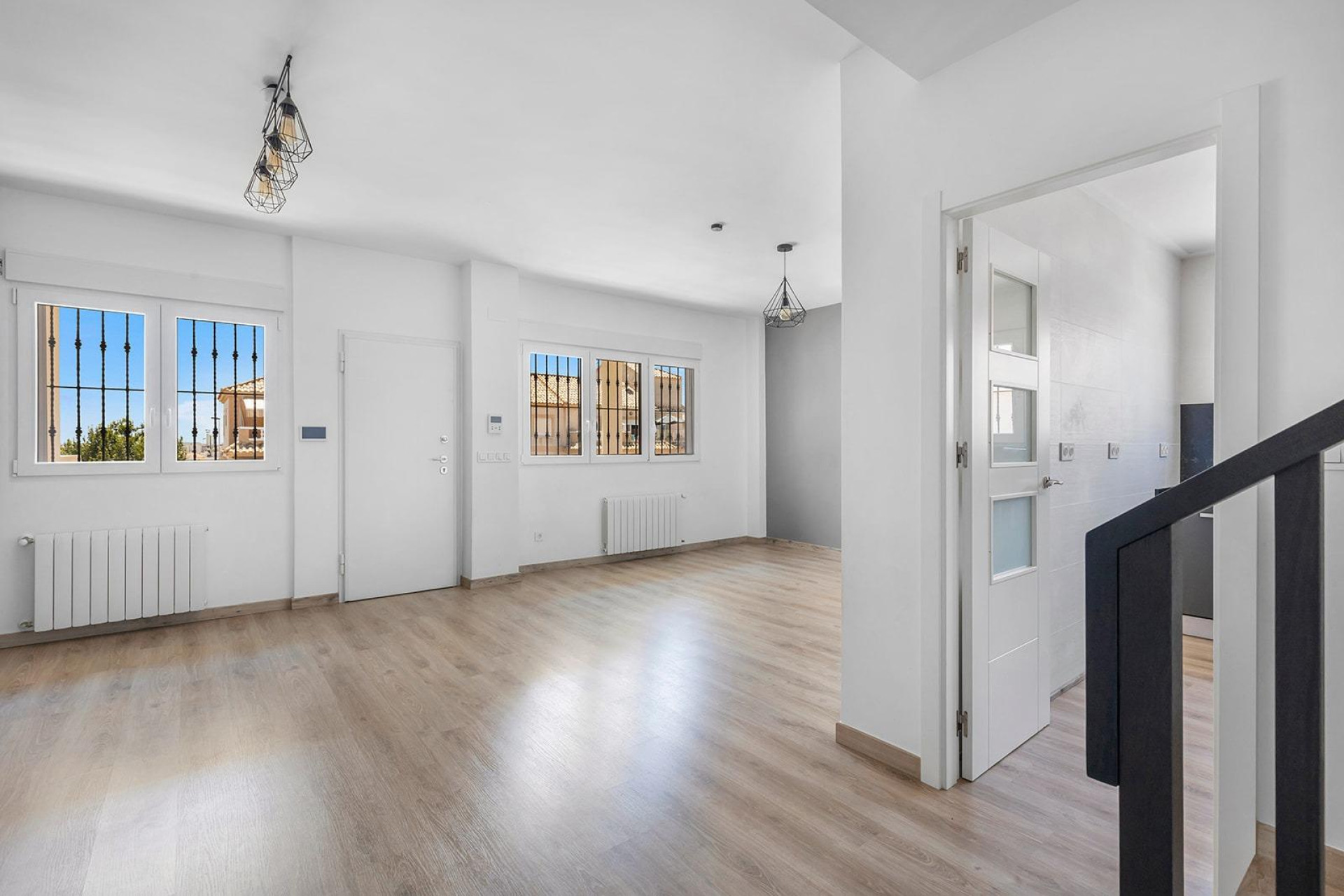 Resale - Villa - Torrevieja - Aguas Nuevas