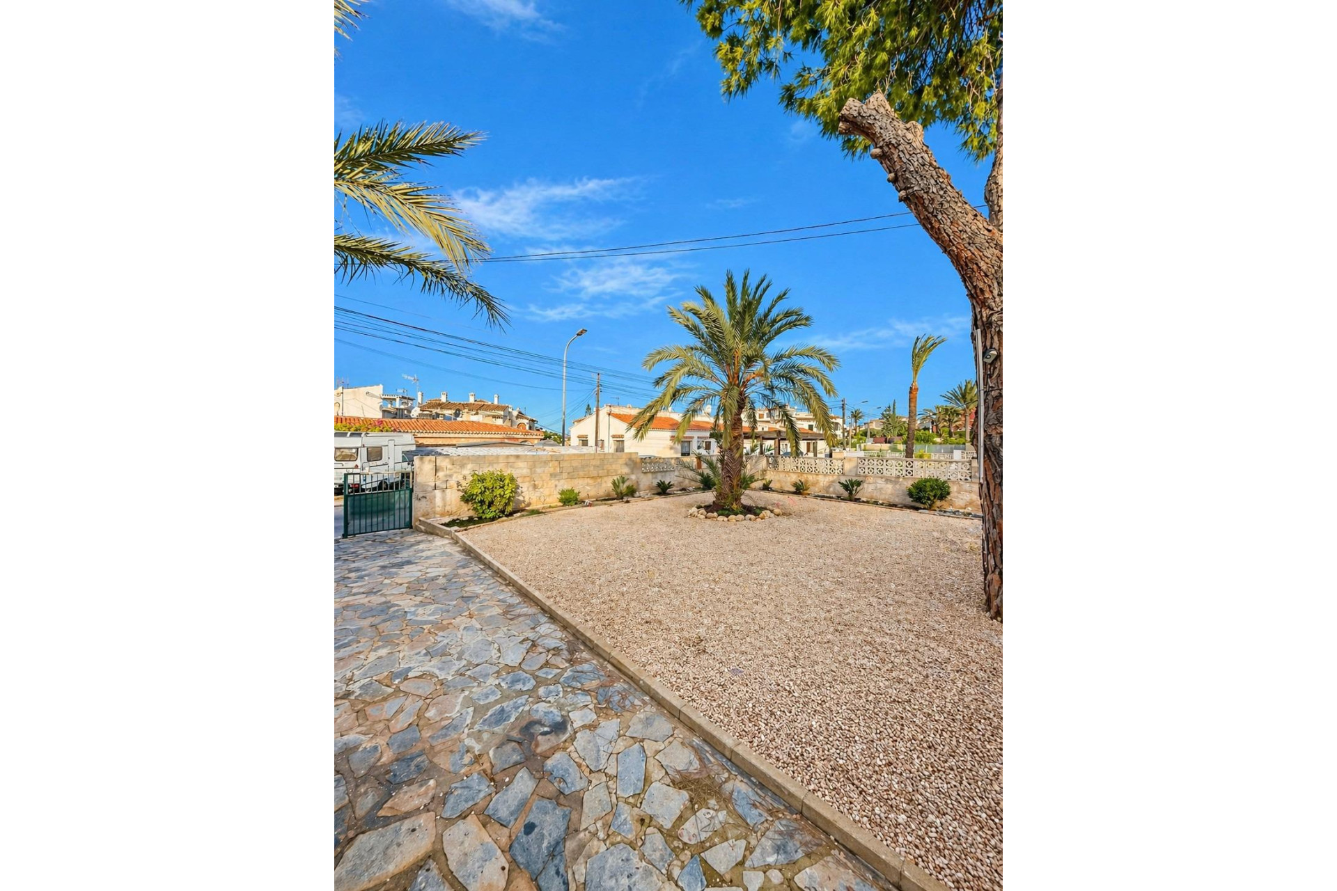 Resale - Villa - Torrevieja - Aguas Nuevas