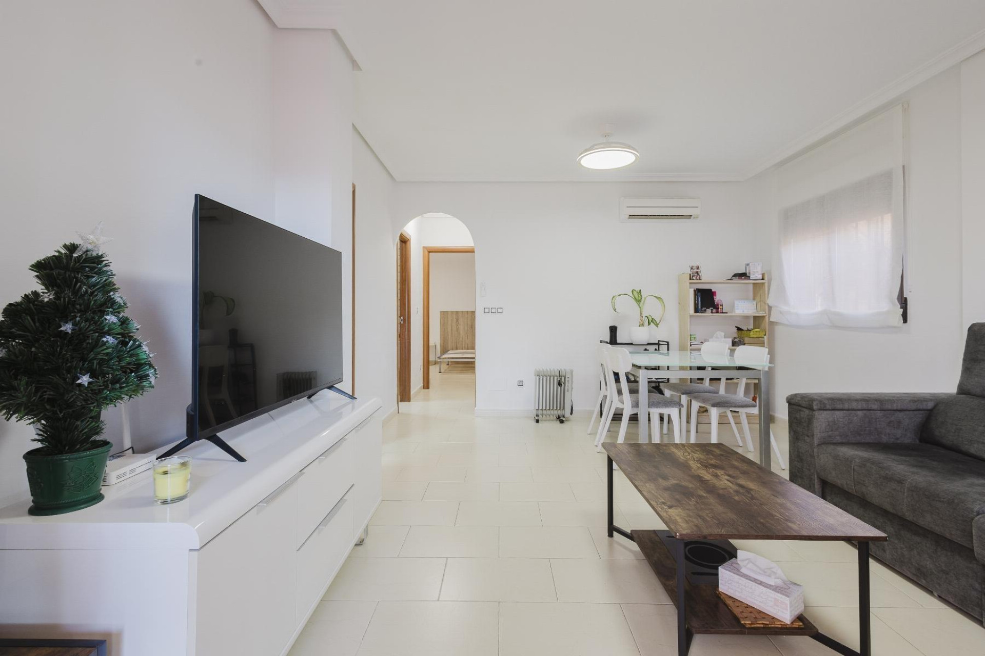 Resale - Villa - Torrevieja - Aguas Nuevas