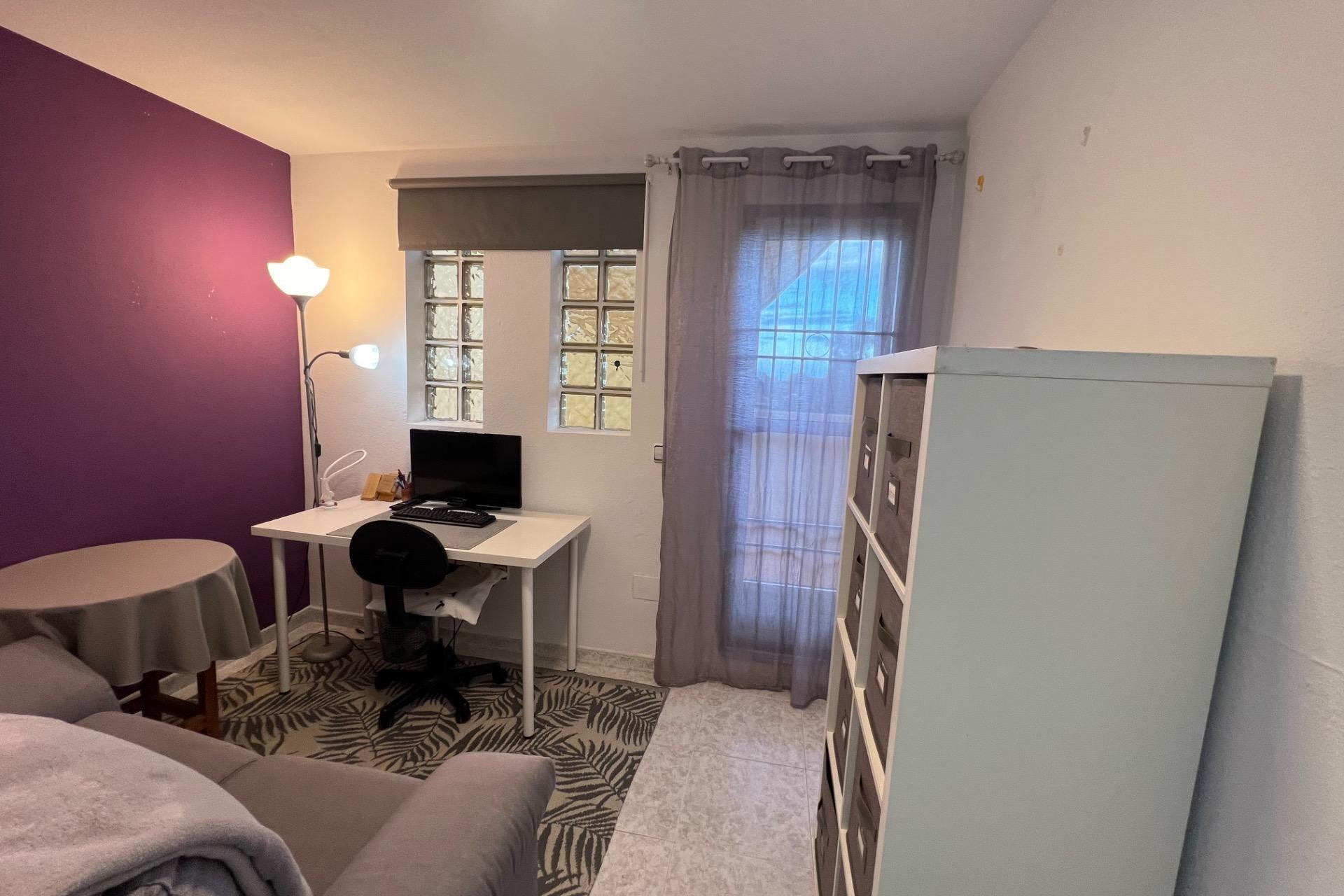 Resale - Villa - Torrevieja - Calas blanca