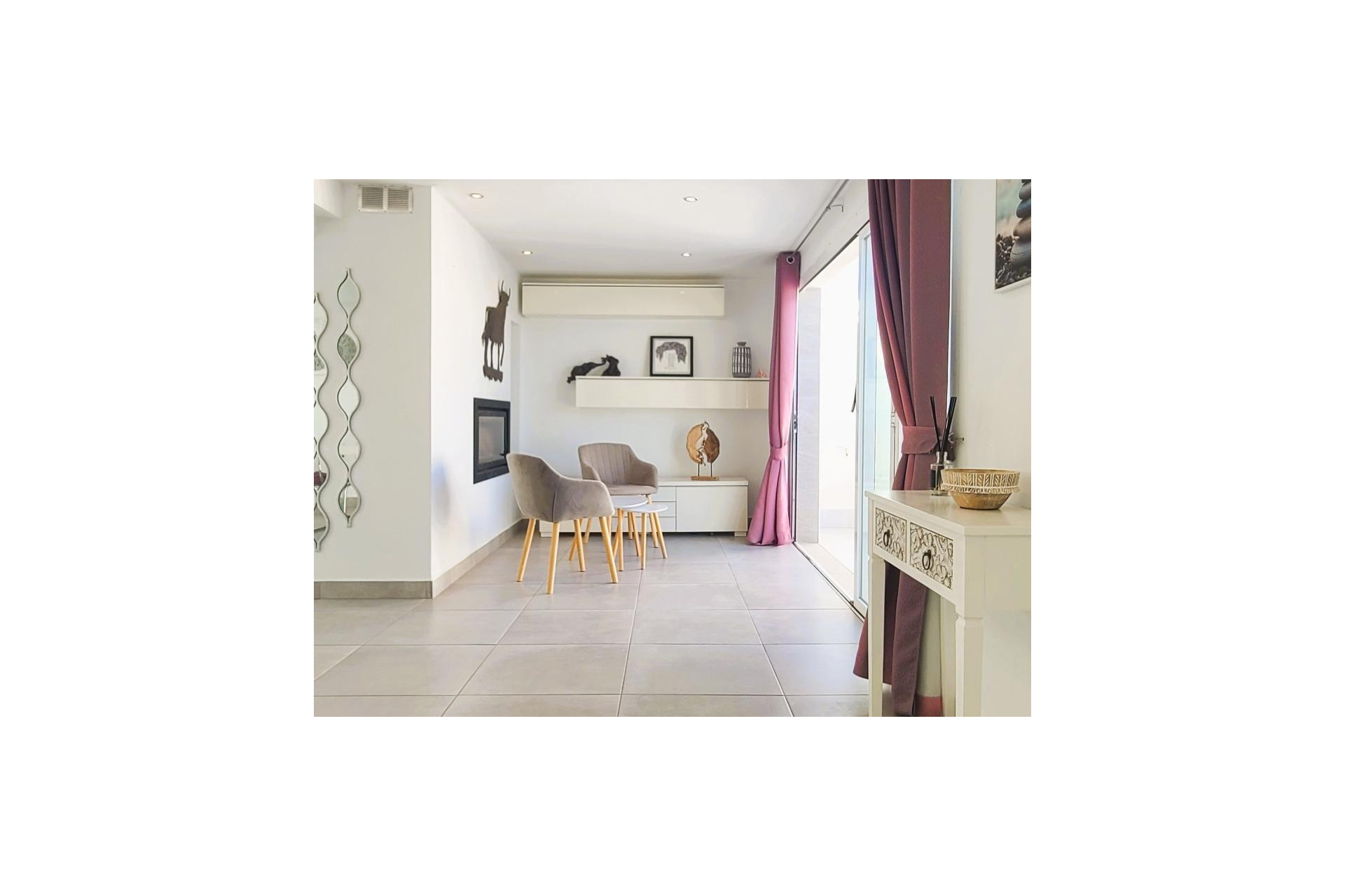 Resale - Villa - Torrevieja - Centro