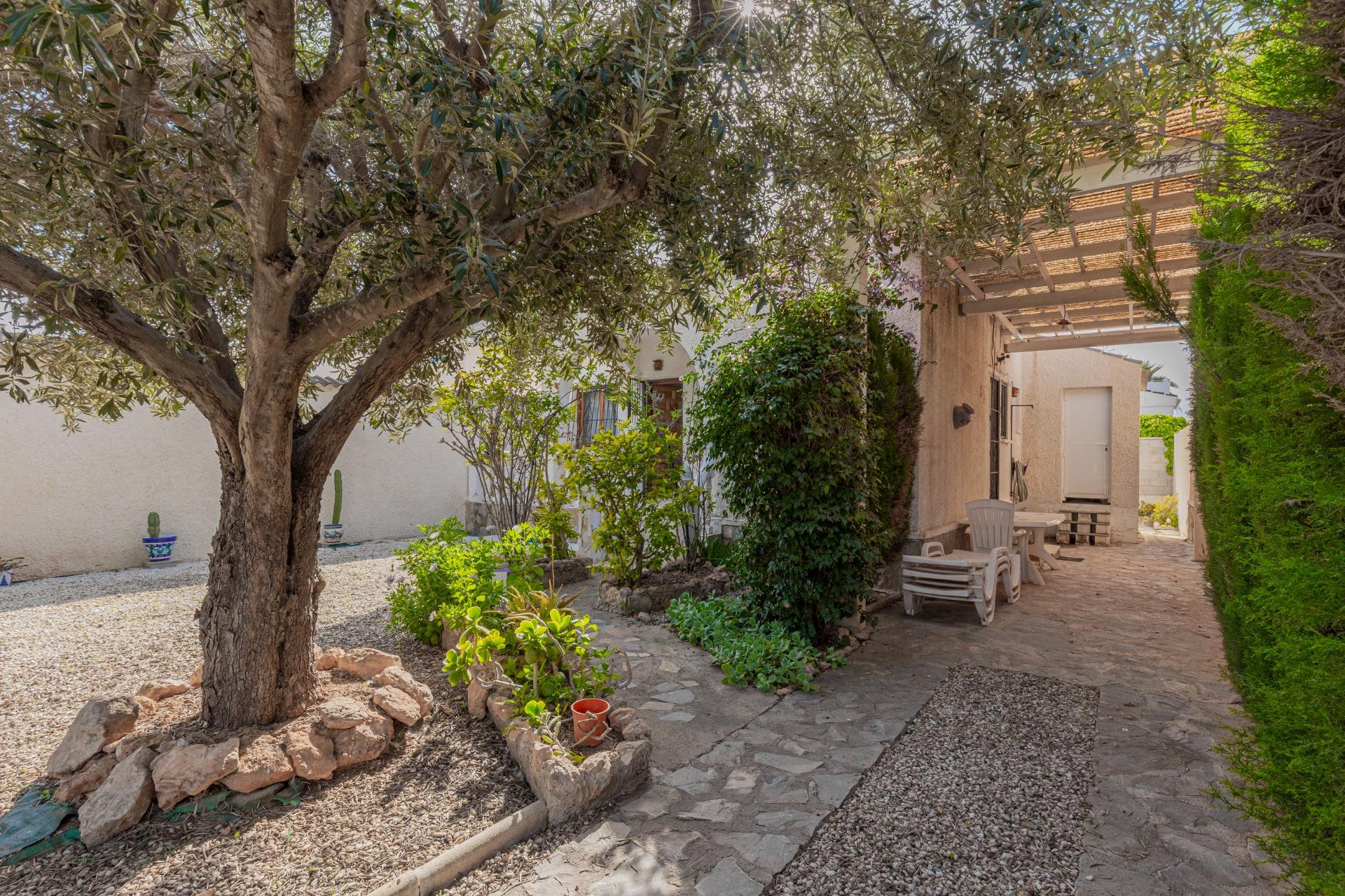 Resale - Villa - Torrevieja - El chaparral