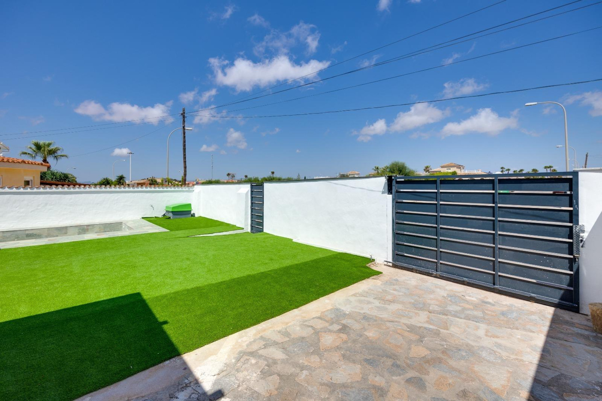 Resale - Villa - Torrevieja - El limonar