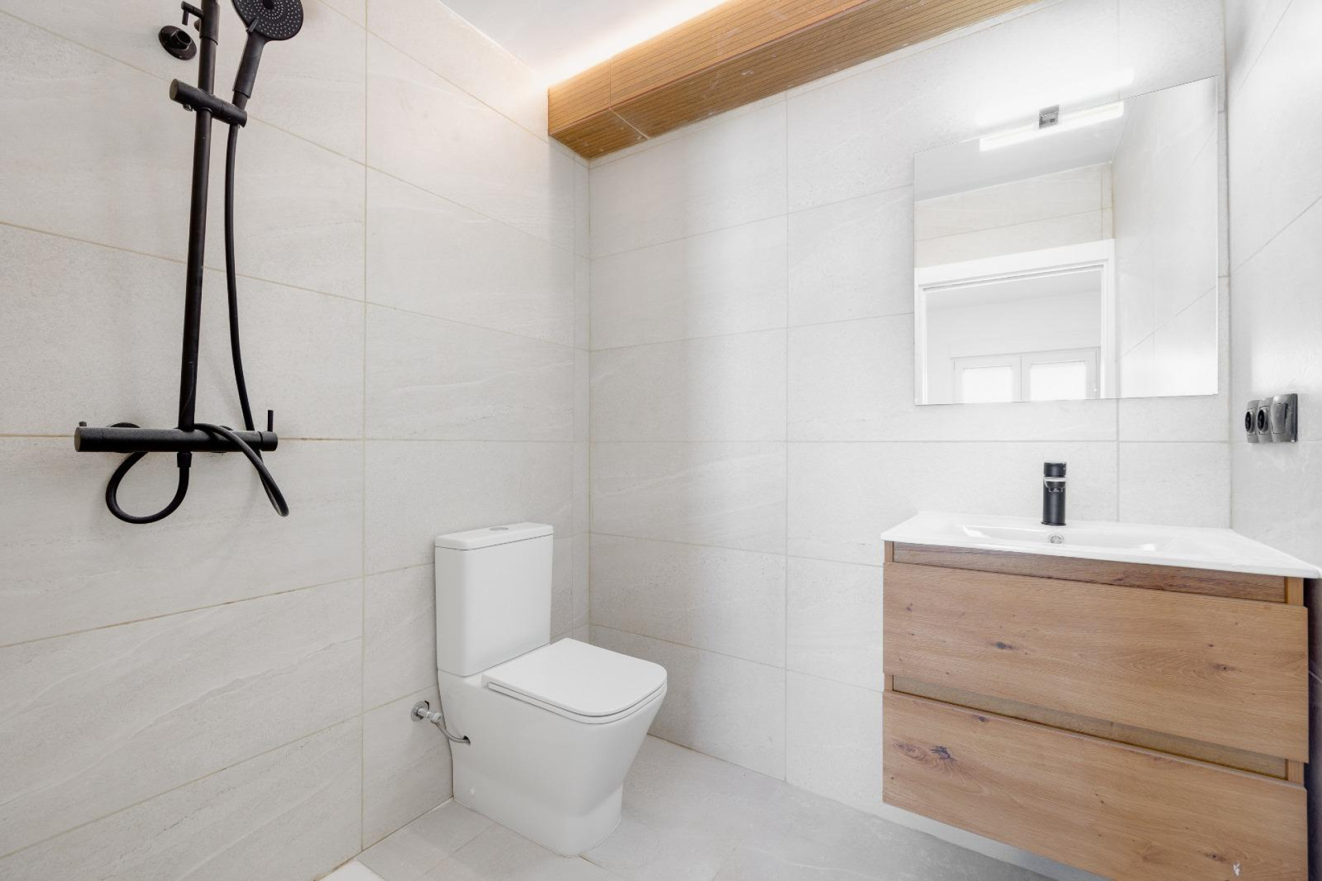 Resale - Villa - Torrevieja - El limonar