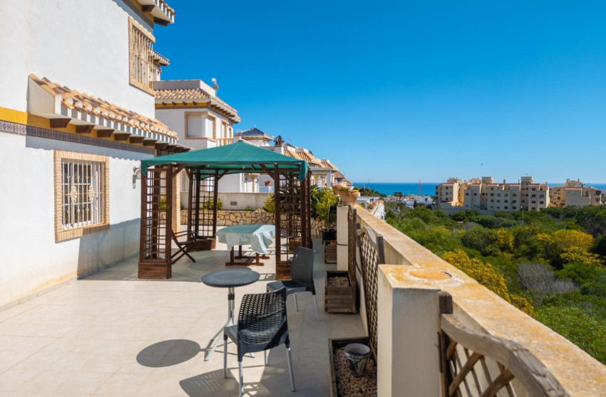 Resale - Villa - Torrevieja - La Mata