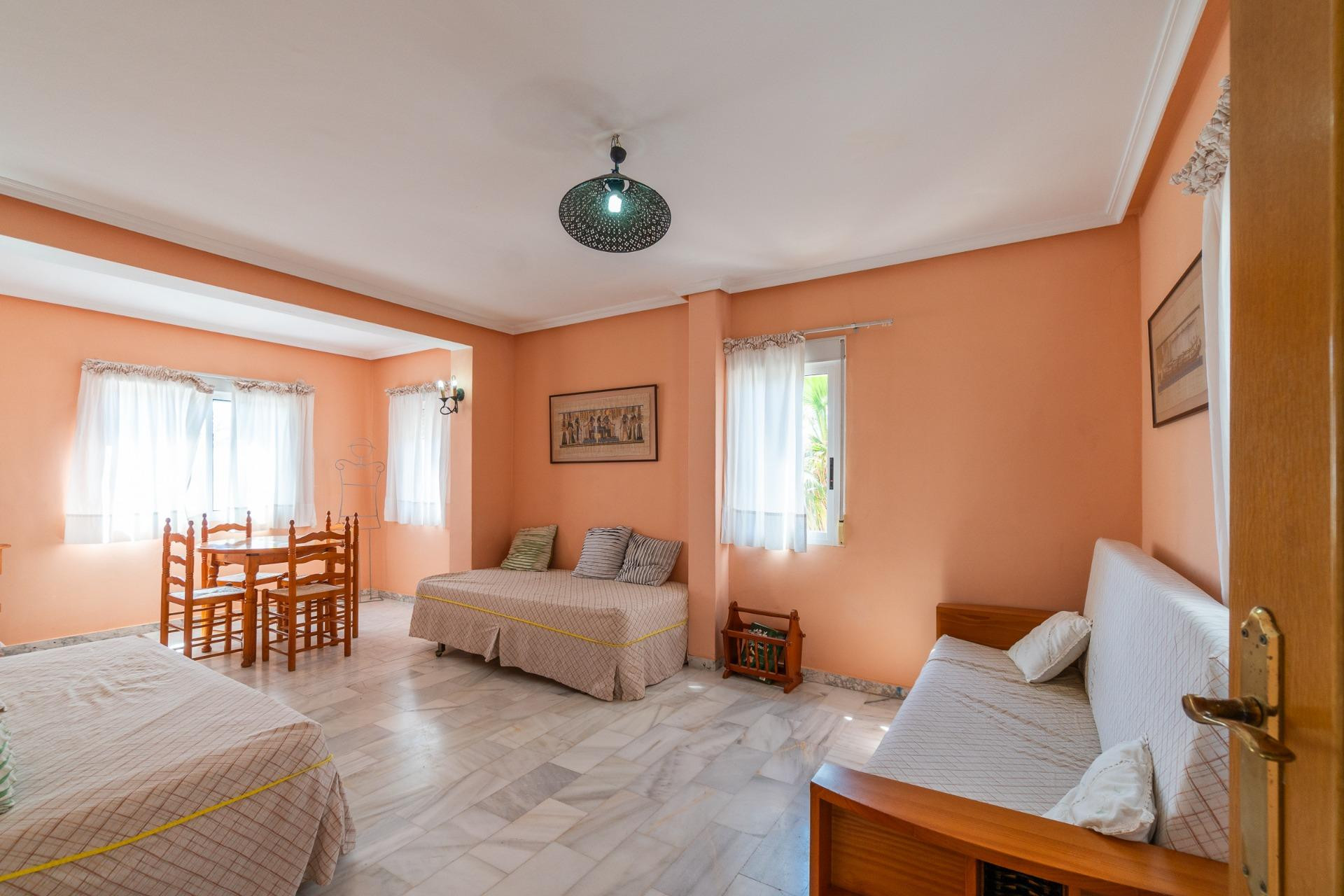 Resale - Villa - Torrevieja - La Mata