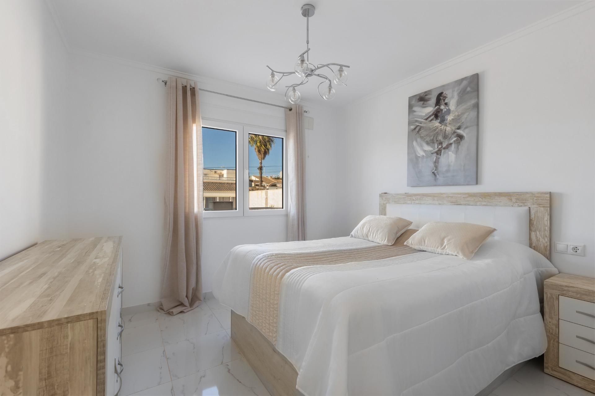 Resale - Villa - Torrevieja - La siesta