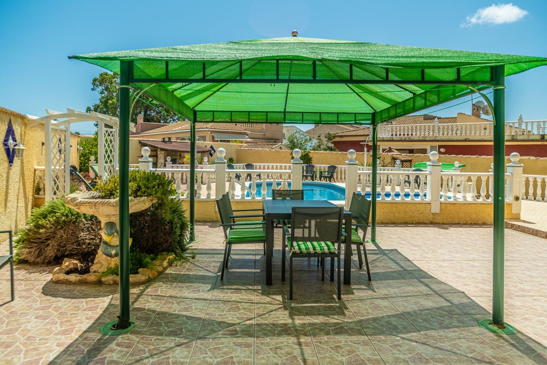 Resale - Villa - Torrevieja - La Siesta