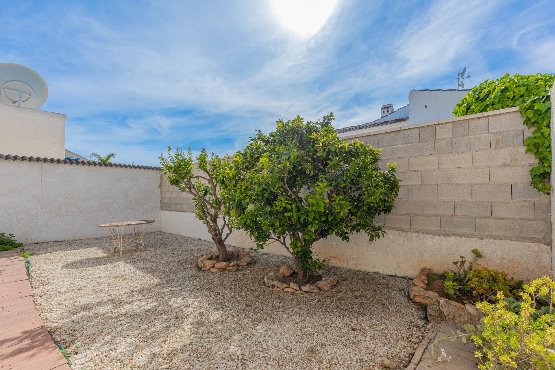 Resale - Villa - Torrevieja - La siesta