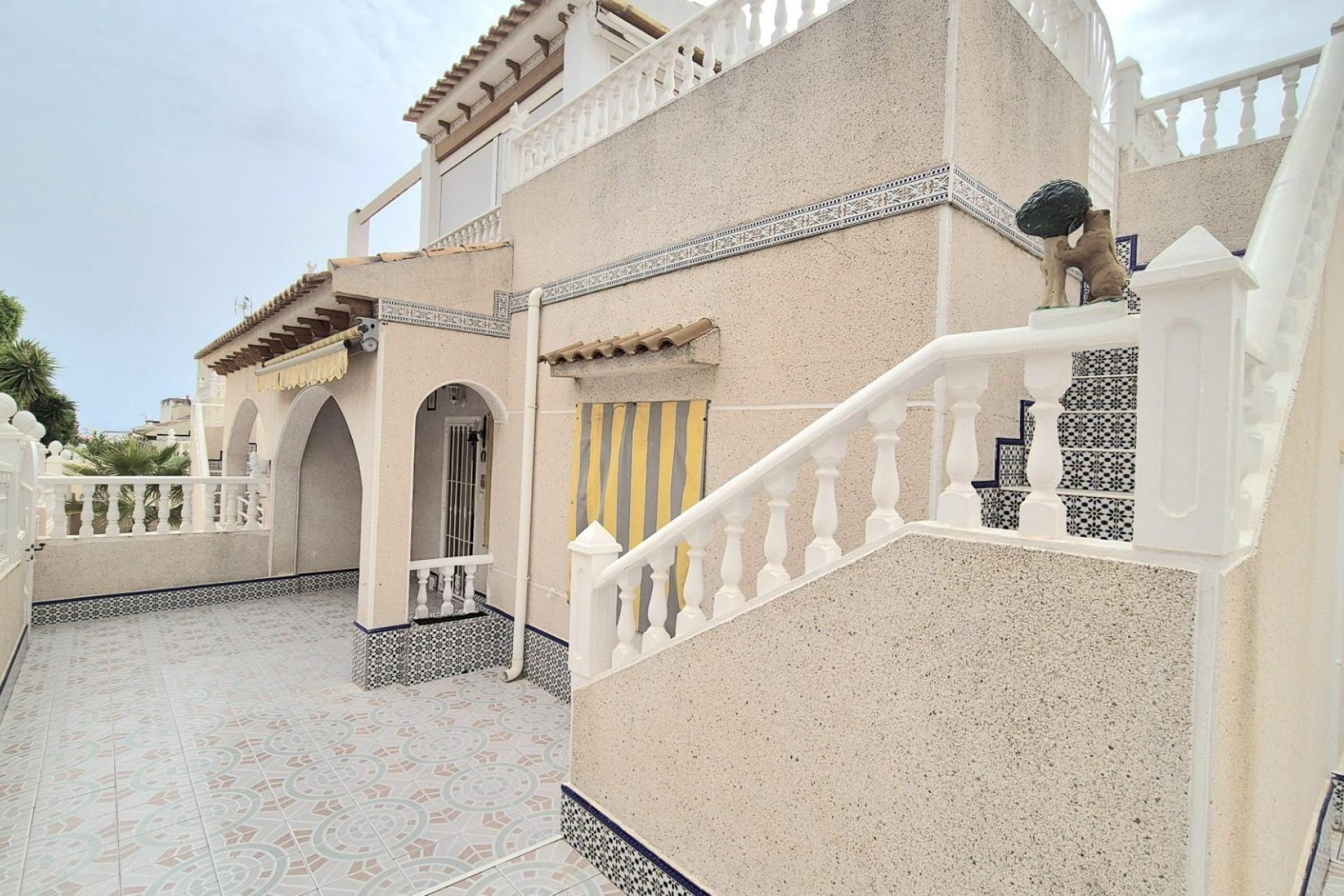 Resale - Villa - Torrevieja - La siesta
