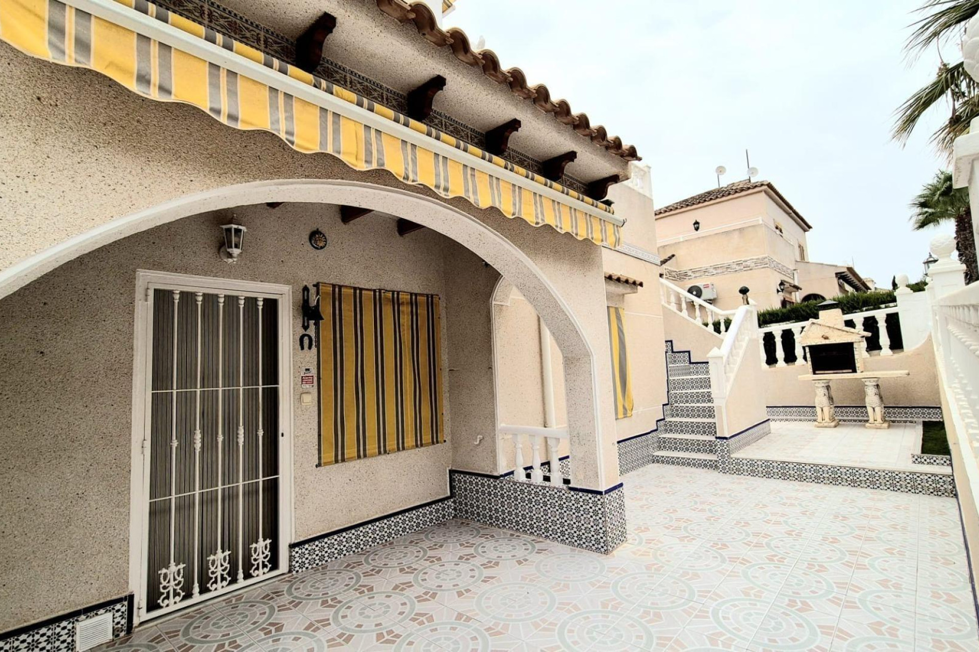 Resale - Villa - Torrevieja - La siesta