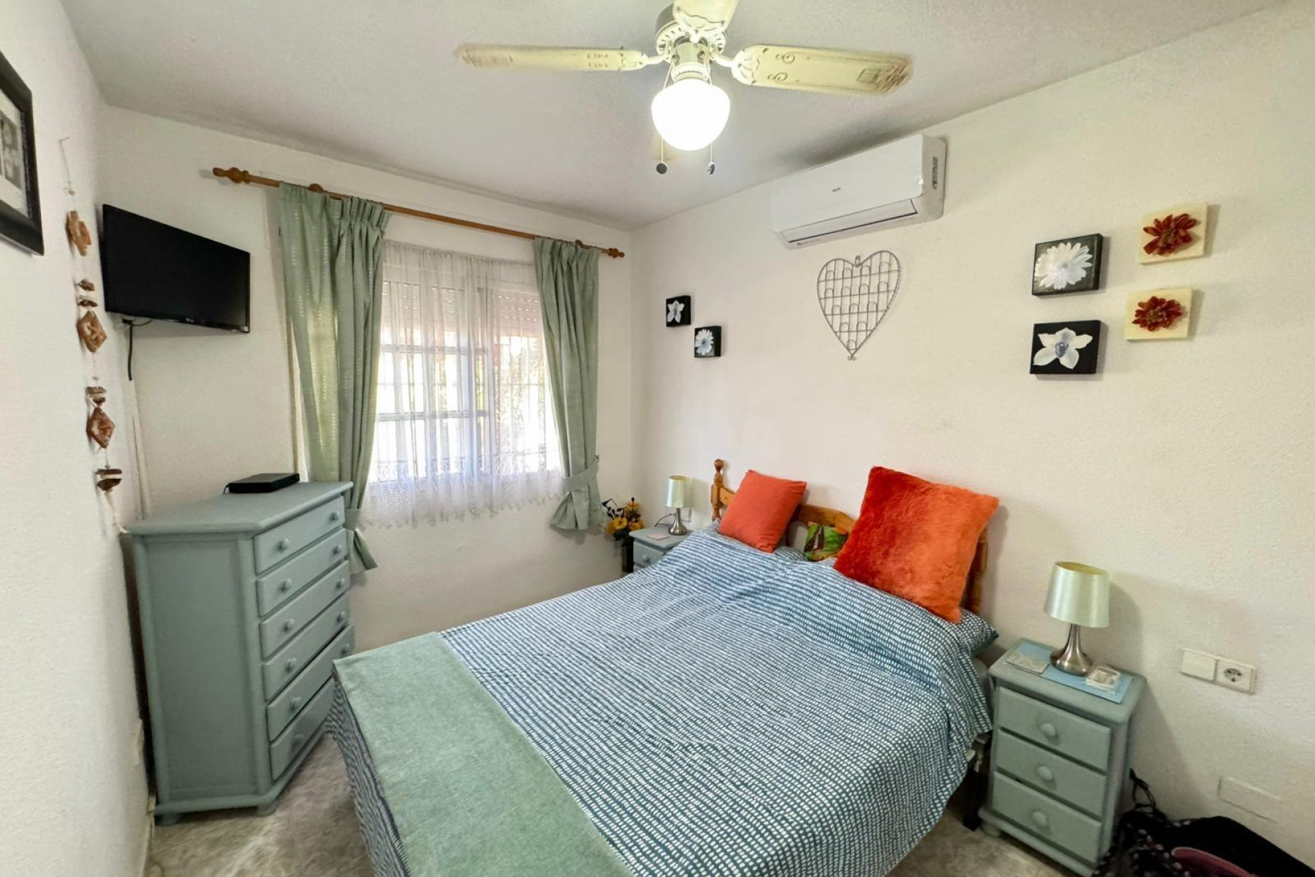 Resale - Villa - Torrevieja - Los altos