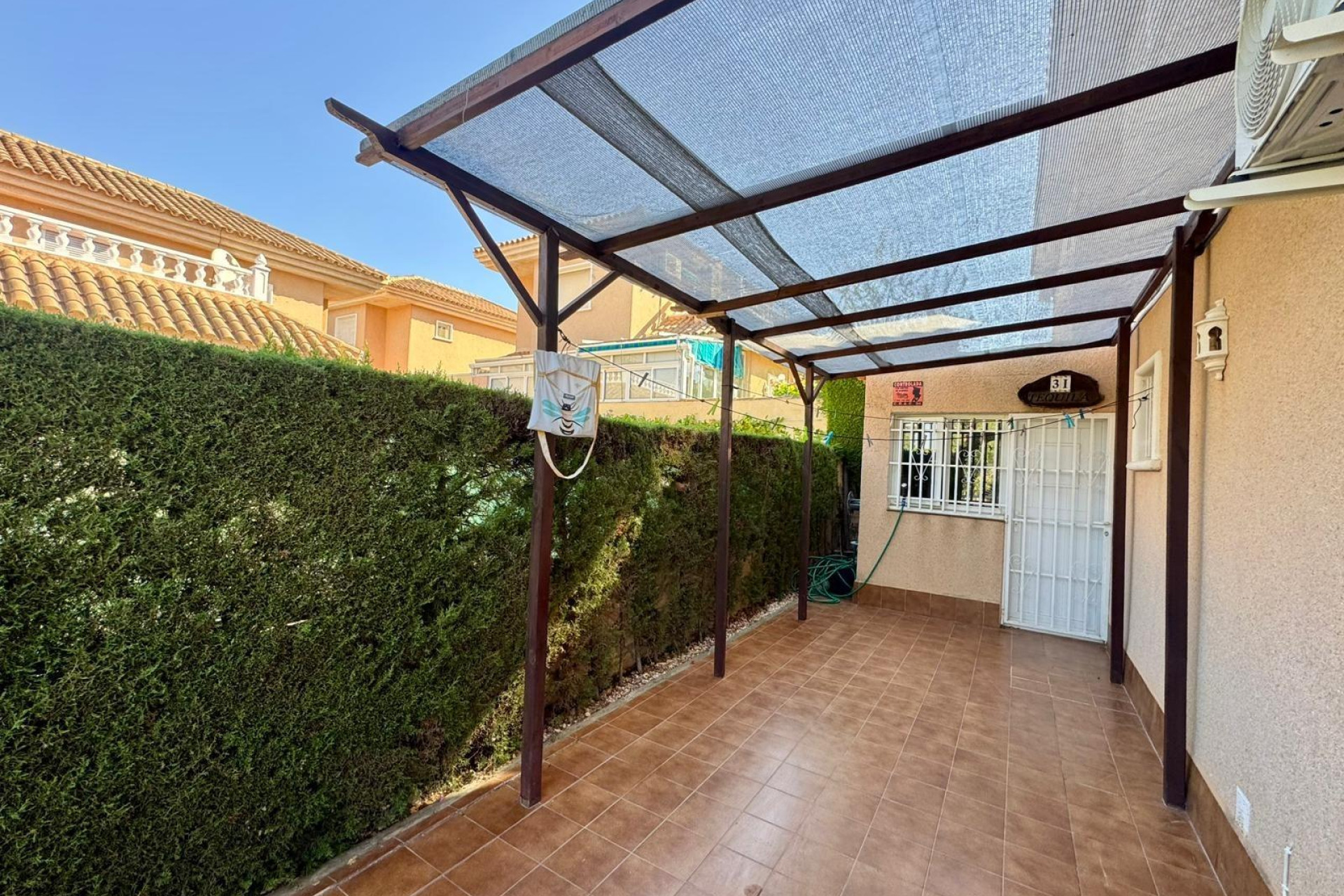 Resale - Villa - Torrevieja - Los altos