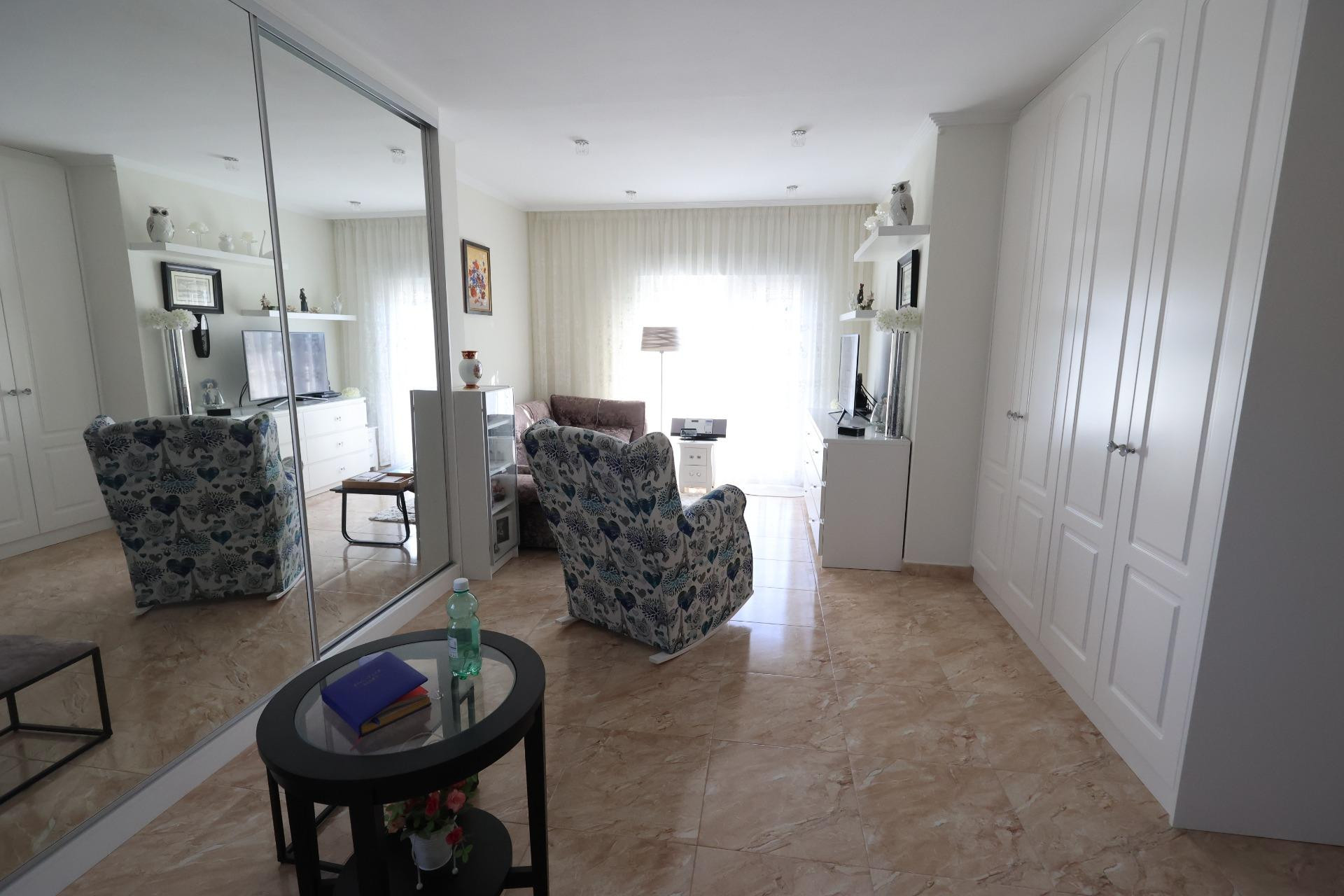 Resale - Villa - Torrevieja - Los Balcones - Los Altos del Edén