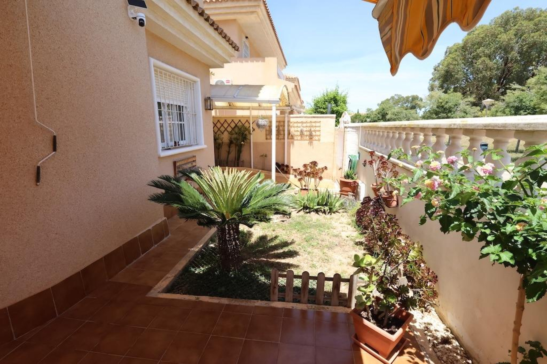 Resale - Villa - Torrevieja - Los Balcones - Los Altos del Edén
