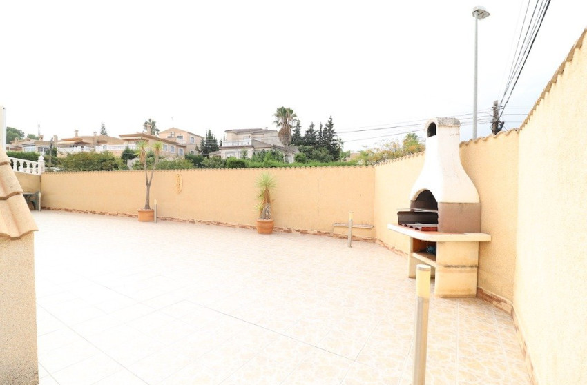 Resale - Villa - Torrevieja - Los balcones