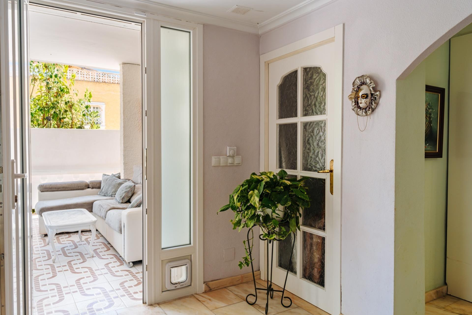 Resale - Villa - Torrevieja - Los Frutales