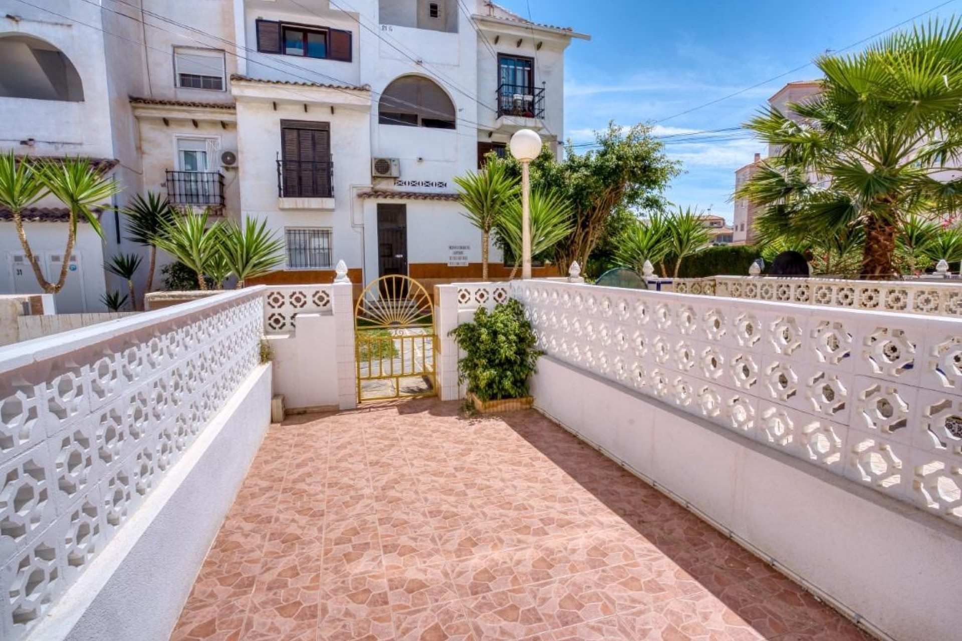 Resale - Villa - Torrevieja - Playa del cura